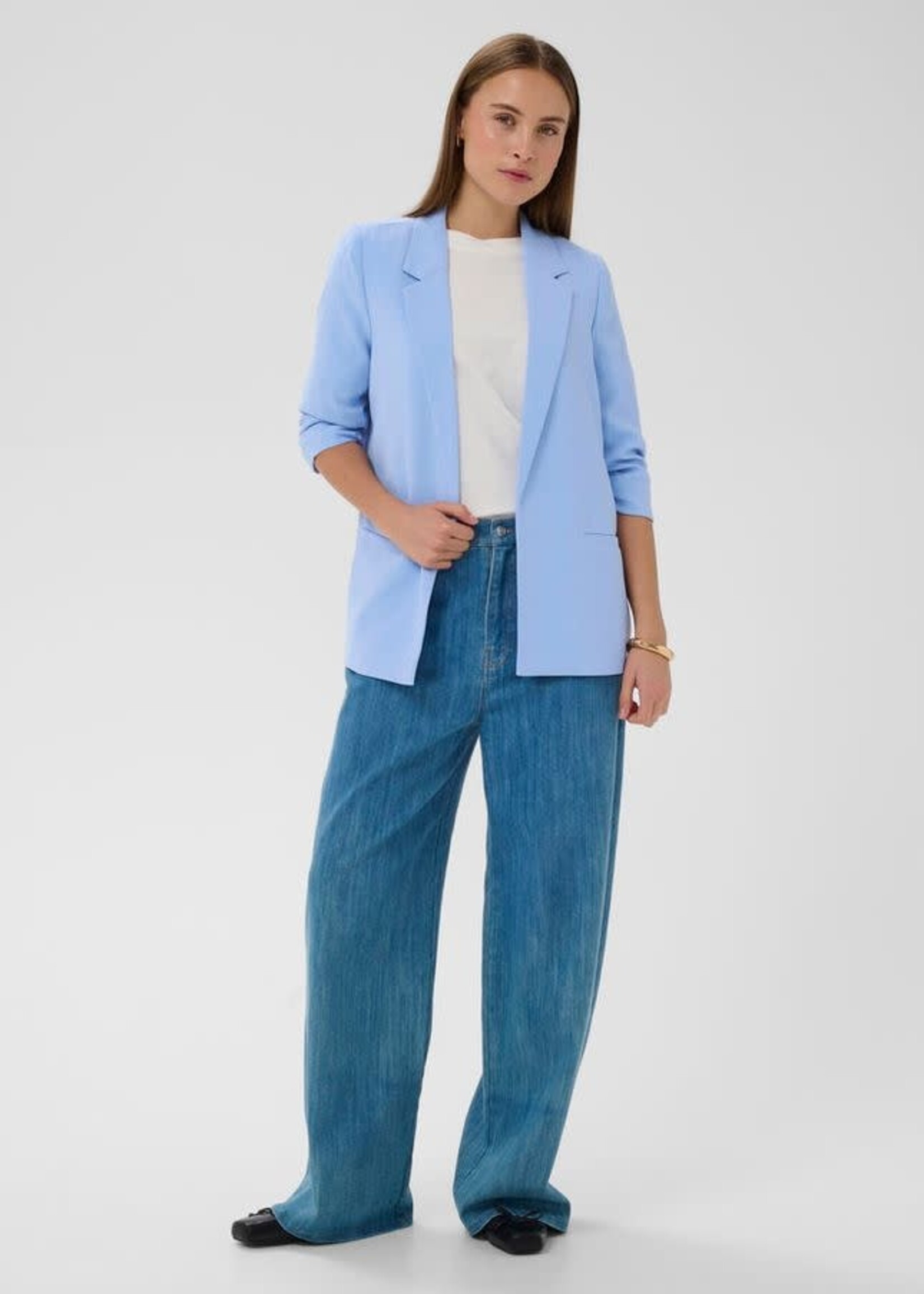 Soaked in Luxury Shirley Short Sleeve Blazer