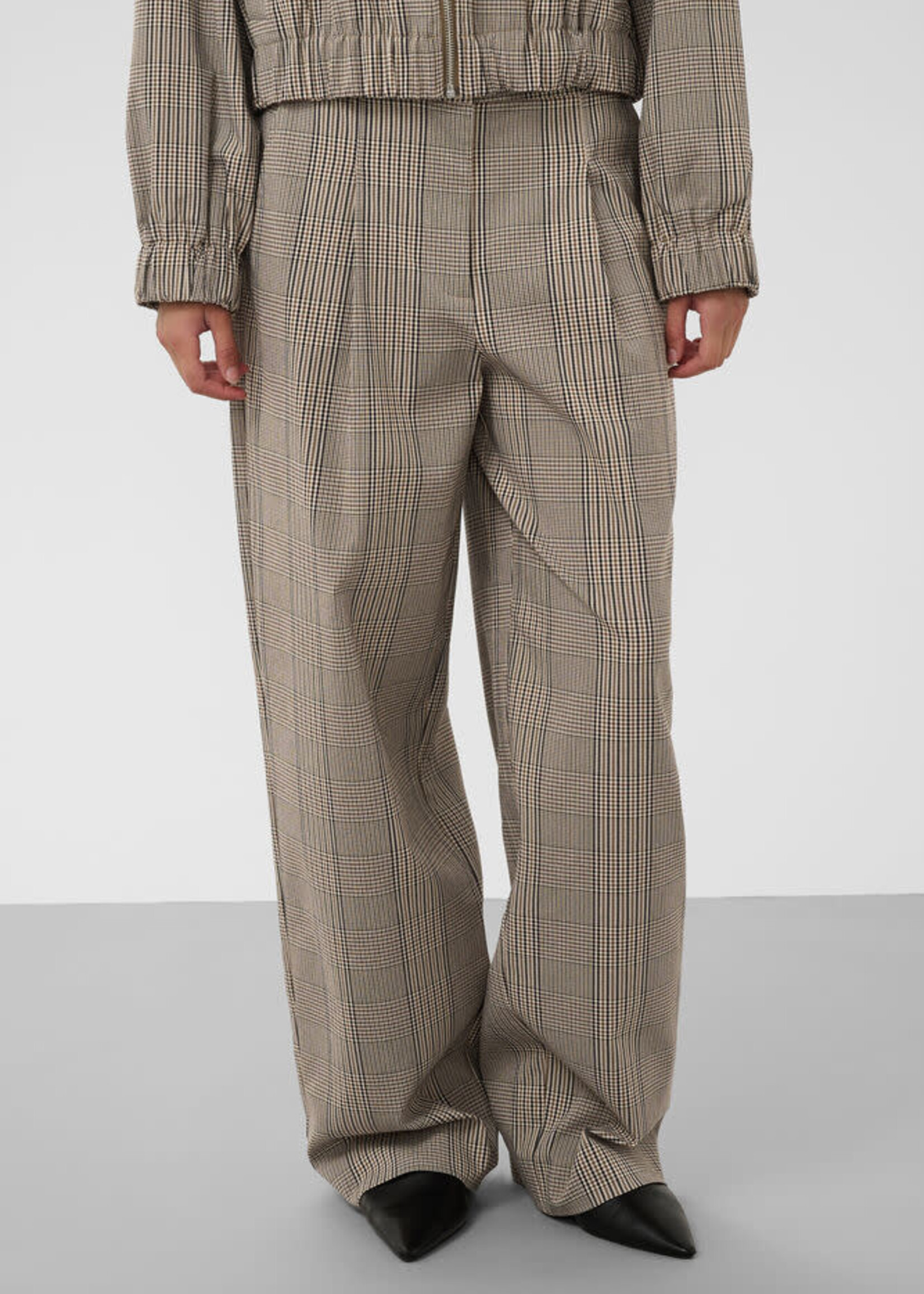 Soaked in Luxury Kinabalu Barrel Pants