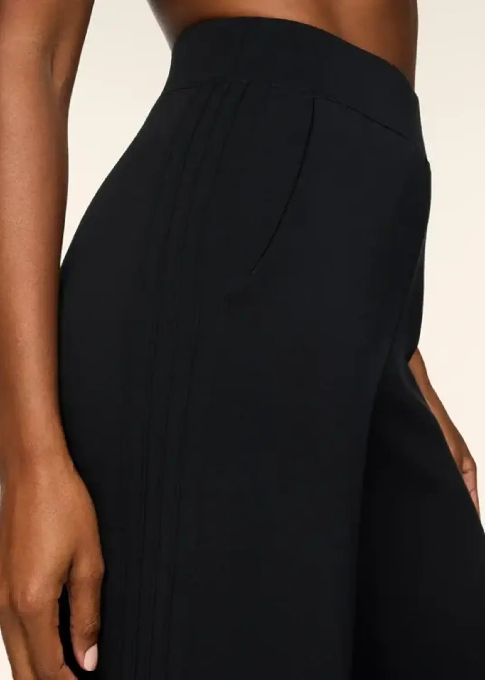SPANX AirEssentials Pintuck Wide Leg Pant