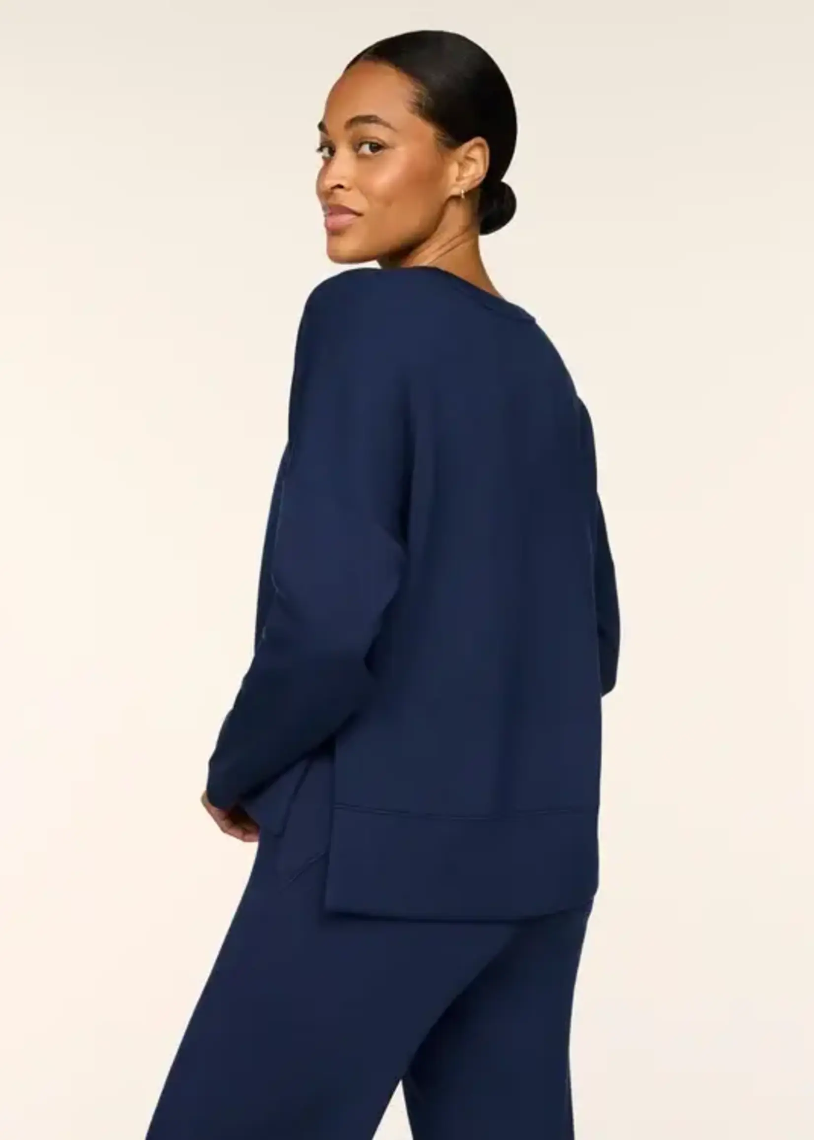 SPANX AirEssentials Crewneck Long Sleeve Top