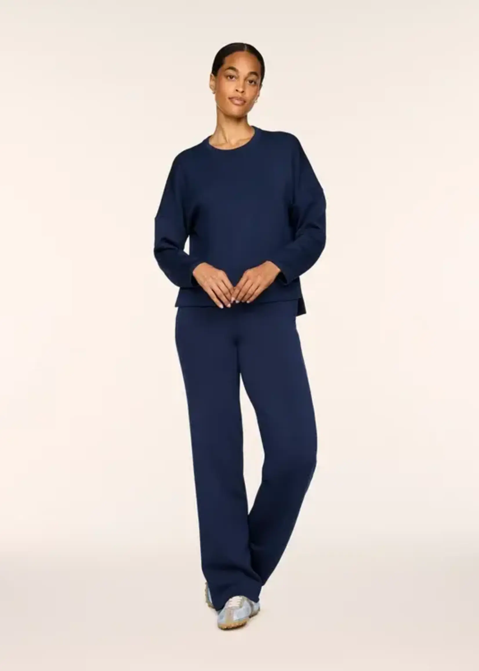 SPANX AirEssentials Crewneck Long Sleeve Top