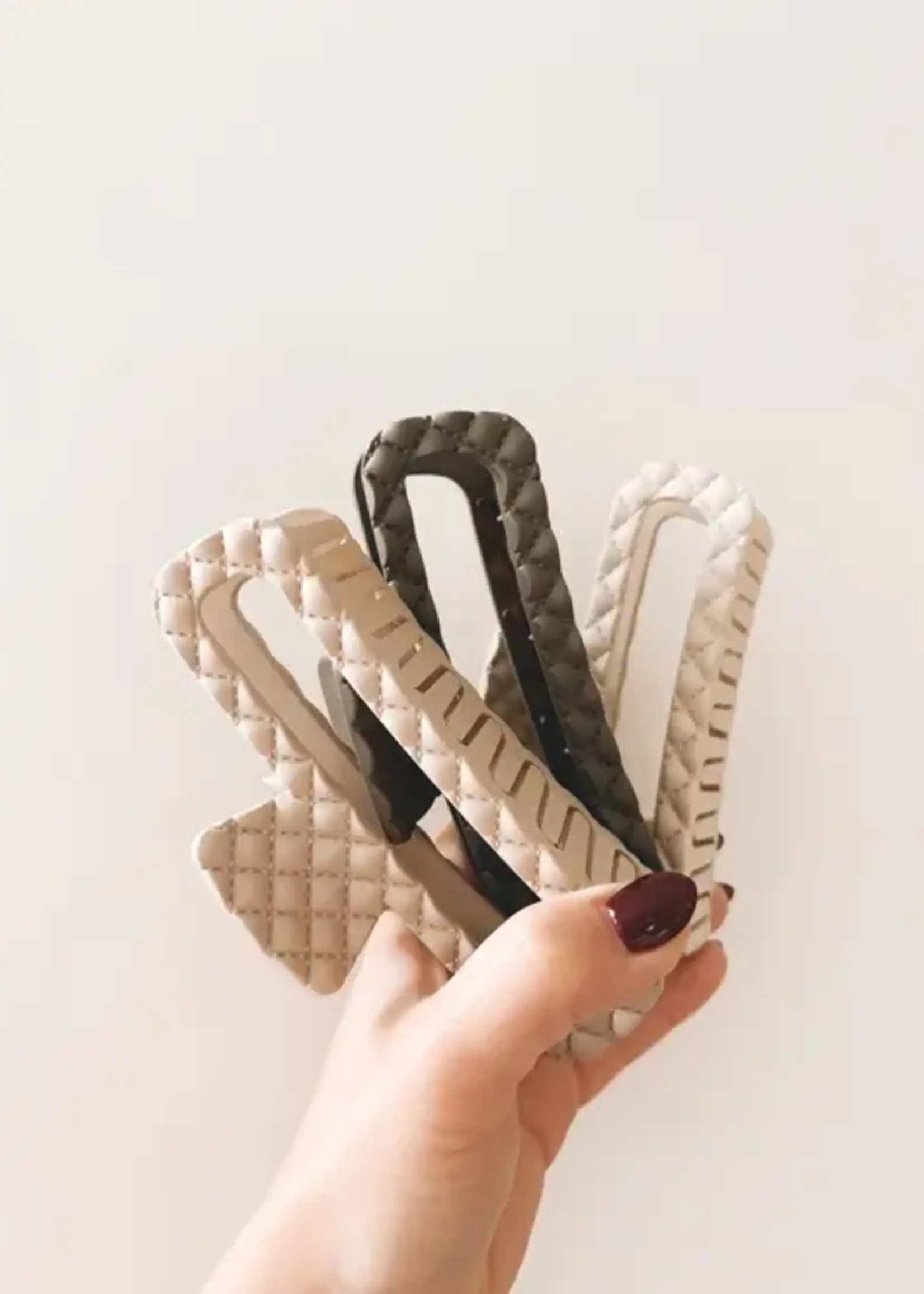Kitten Claws Clips Quilted Large Matte Claw Clip