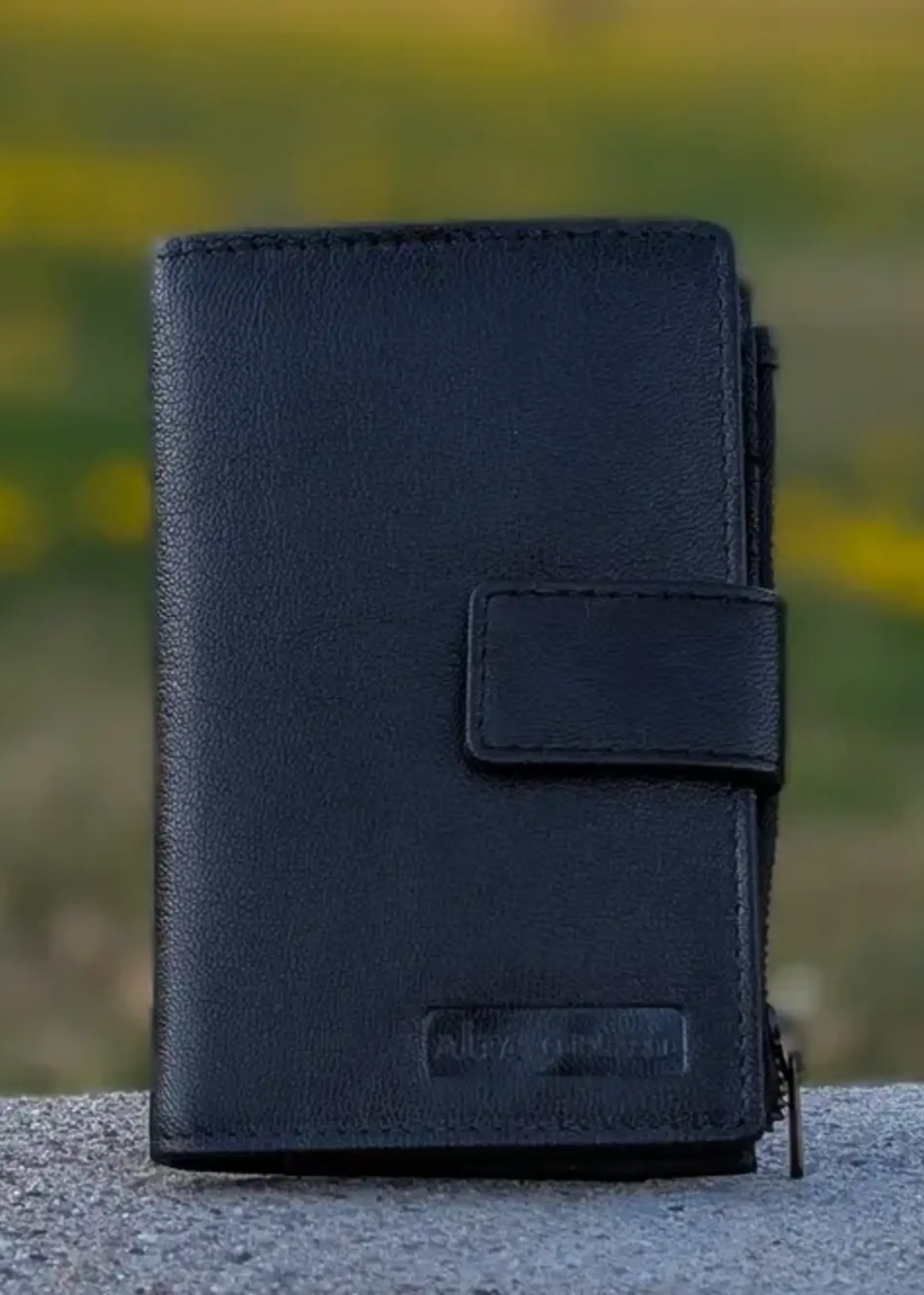 Alta Quero AQ 110 Leather RIFD Wallet