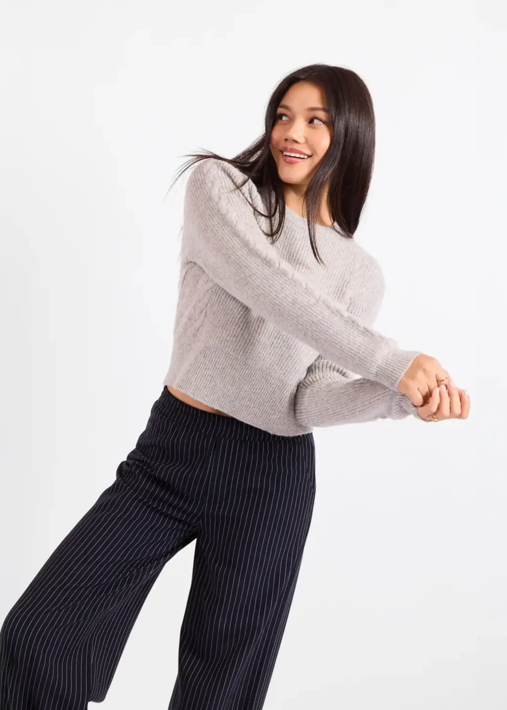 Sadie & Sage Bree Cable Knit Sweater
