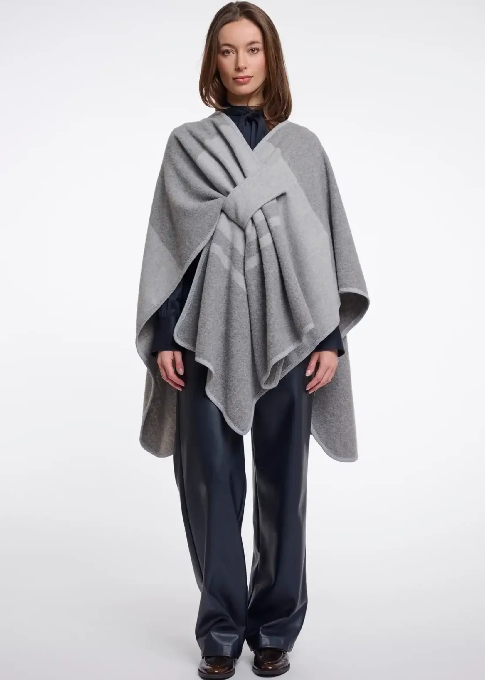 Rino & Pelle Levi Cape