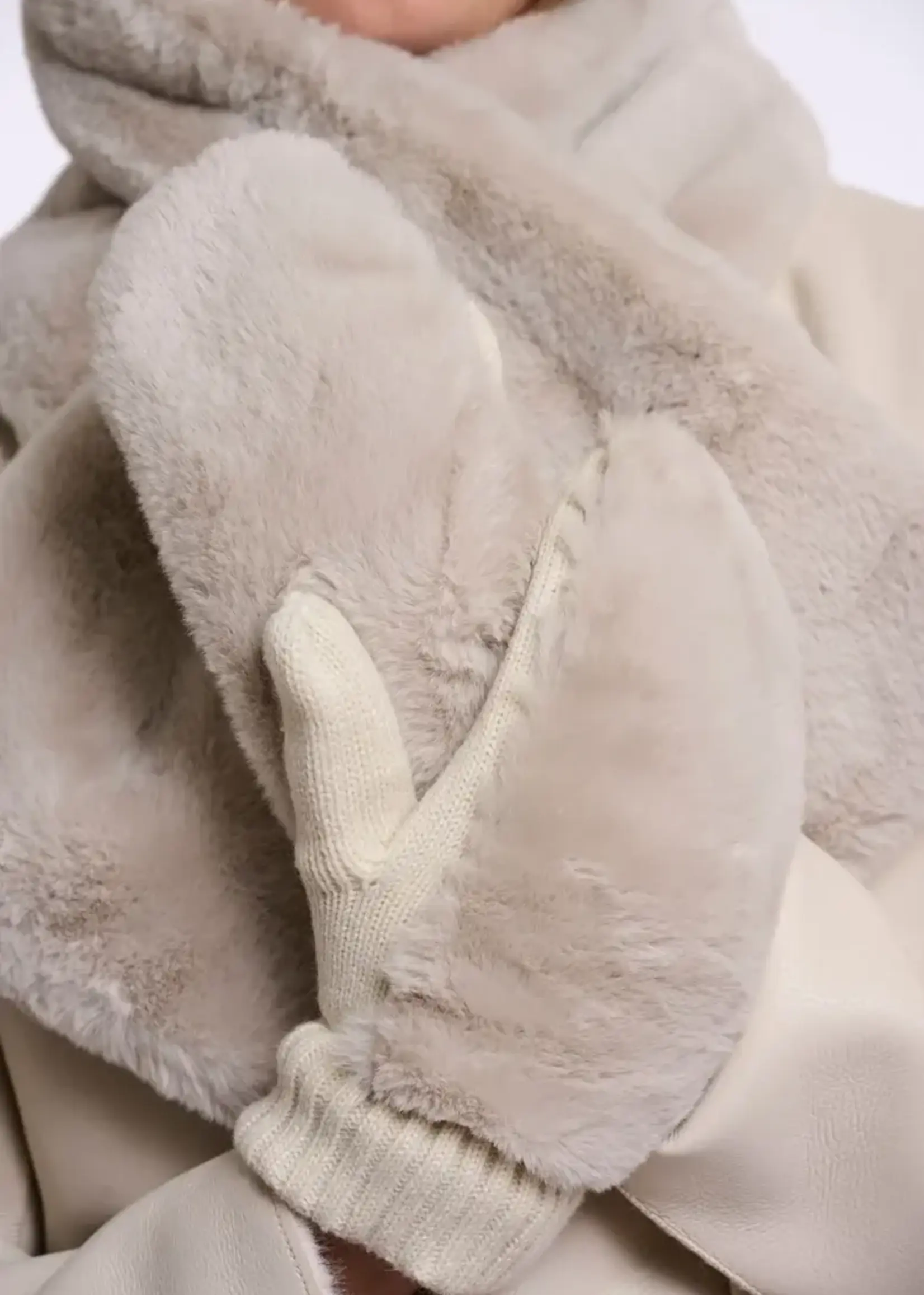 Rino & Pelle OXO Faux Fur Gloves