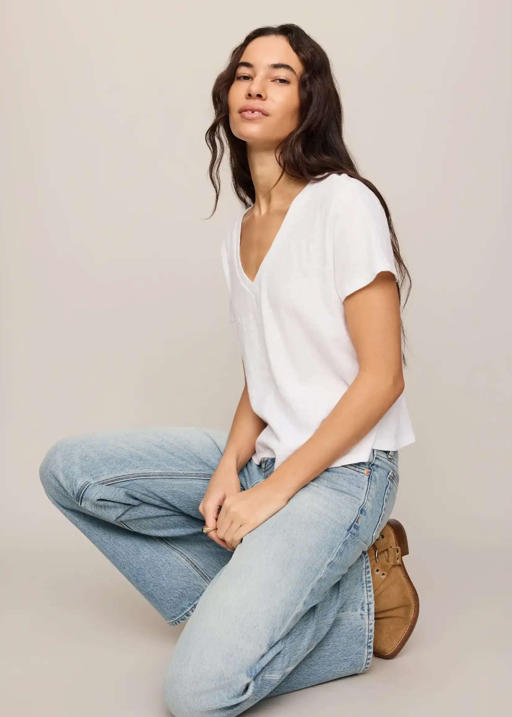 Z SUPPLY Nomad V Neck Tee