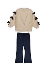 Bow Sweatshirt & Leggings