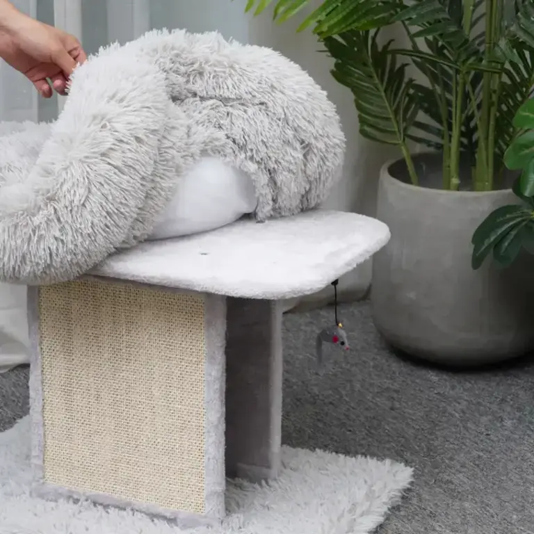 PetPals Group PetPals Catry Ivory Large Cat Bed W Scratching Post