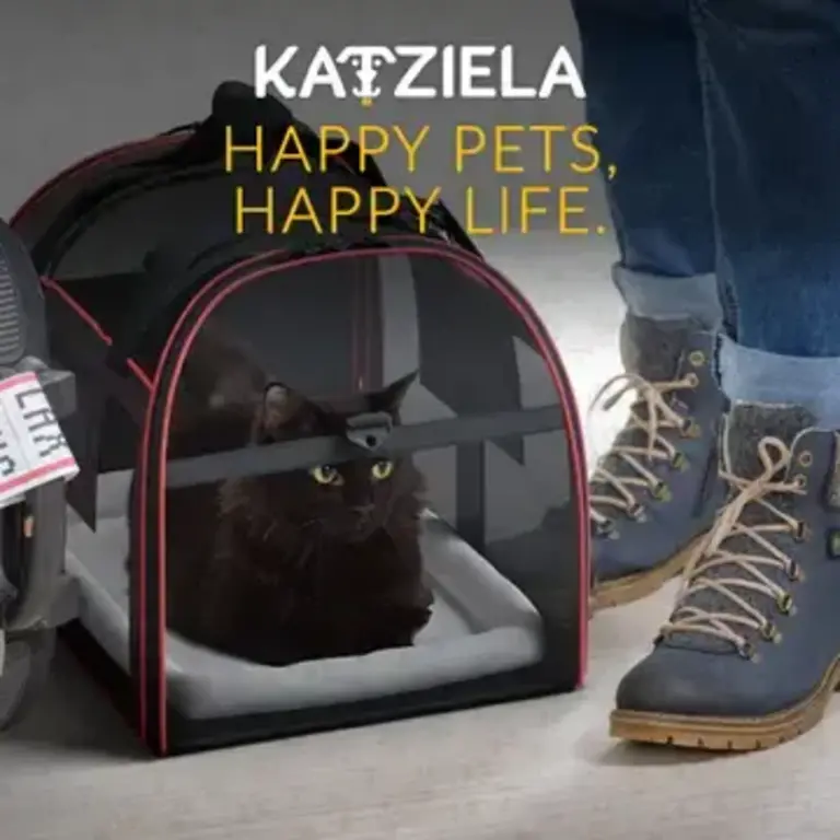 Katziela Katziela Luxury Lorry Cat Carrier - Black with Red