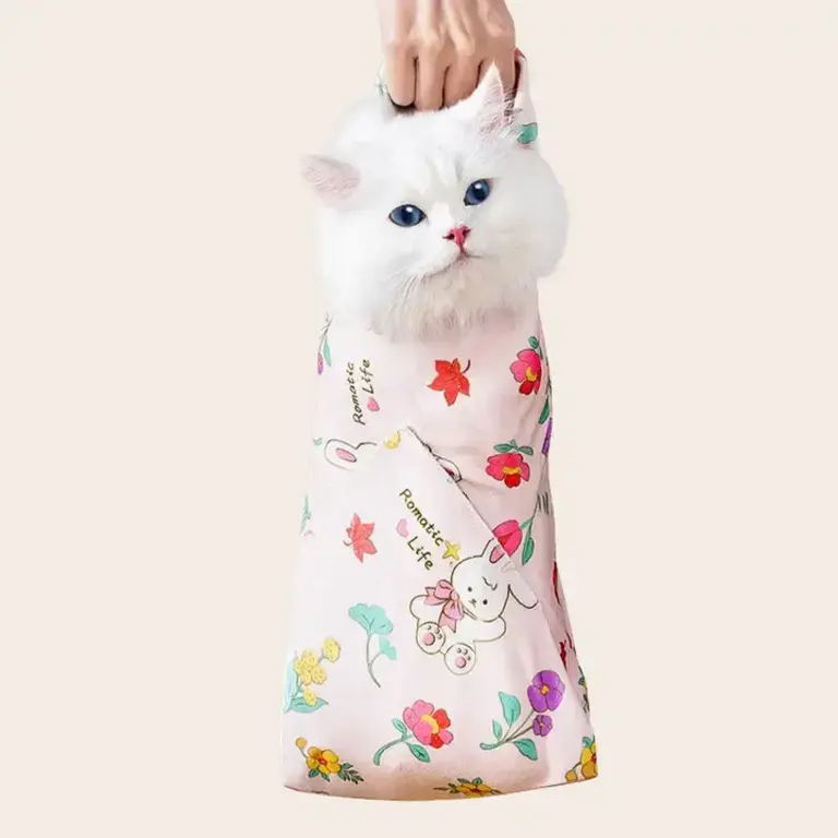 PawPaw Self-Adhesive Cat Wrap - Pink, 70x70