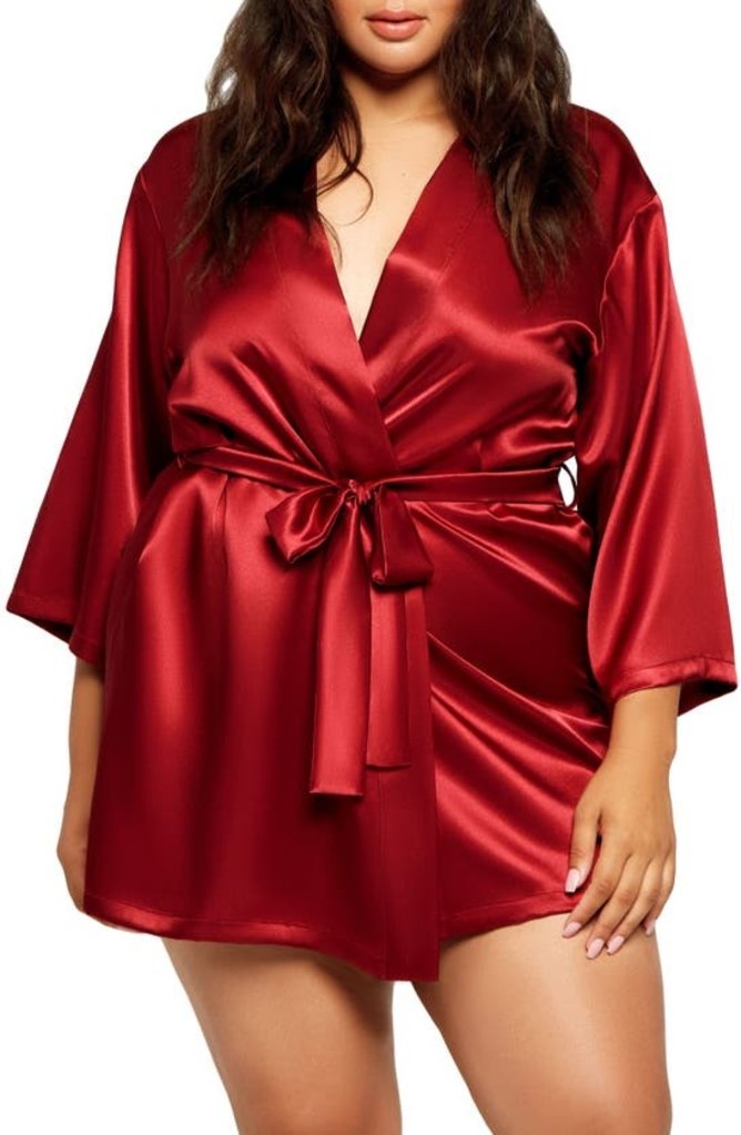 Short Satin Robe in Burgandy 
