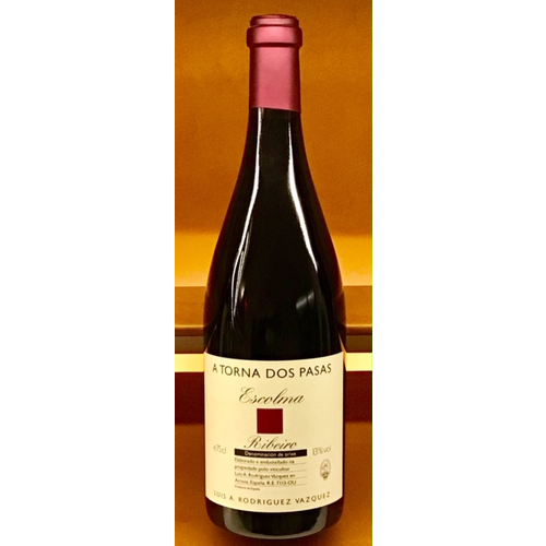 Wine LUIS A. RODRIGUEZ VAZQUEZ RIBEIRO TINTO ‘A TORNA DOS PASAS’ ESCOLMA 2011 Wine LUIS A. RODRIGUEZ VAZQUEZ RIBEIRO TINTO ‘A TORNA DOS PASAS’ ESCOLMA 2011