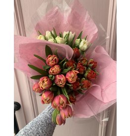 Junebug Valentine's Day Tulip Bunch in Assorted Colors