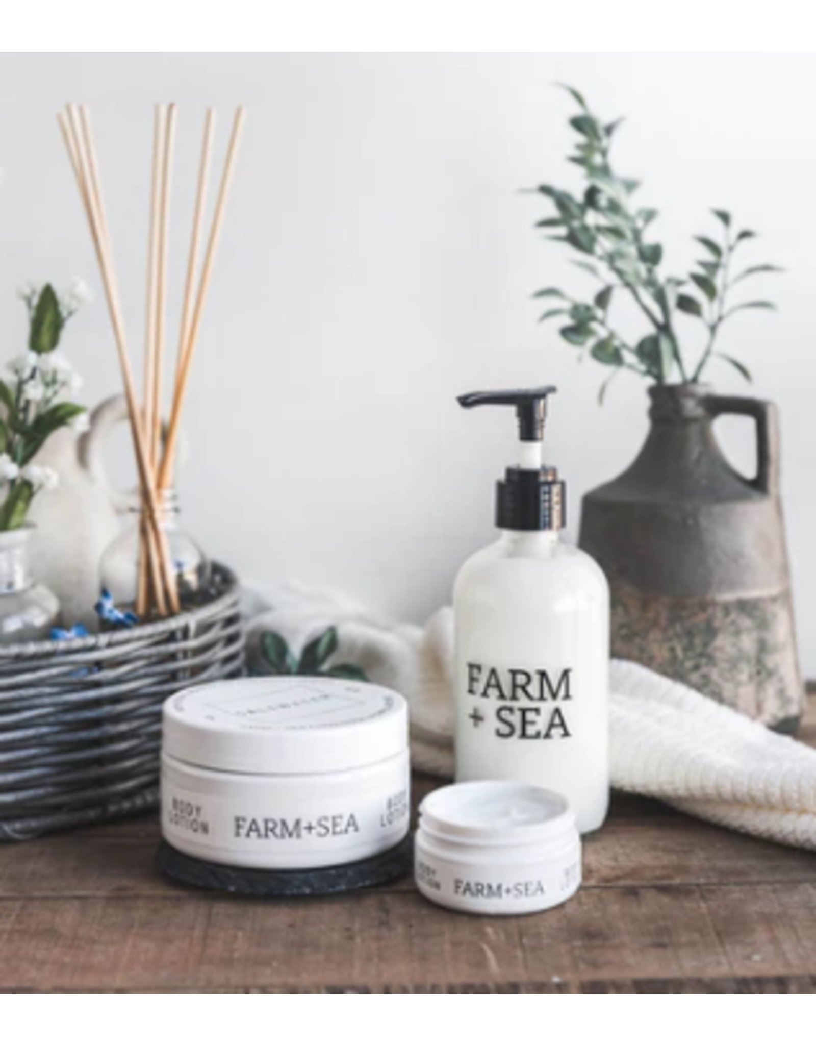 Farm + Sea Sandalwood + Eucalyptus Body Lotion Large By Farm + Sea