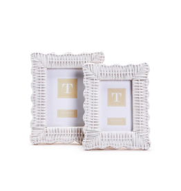 Decor Shop at Junebug White Wicker Weave Scalloped Frame 4x6