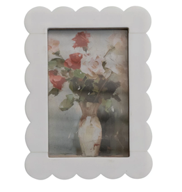 Decor Shop at Junebug Scalloped Resin 4 x 6 Frame in White