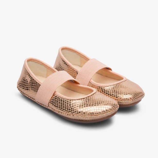 Begrænsninger vækst sø Right pink ballerina shoe for girls | Camper Canada - Kidz Global Apparel  Ltd.