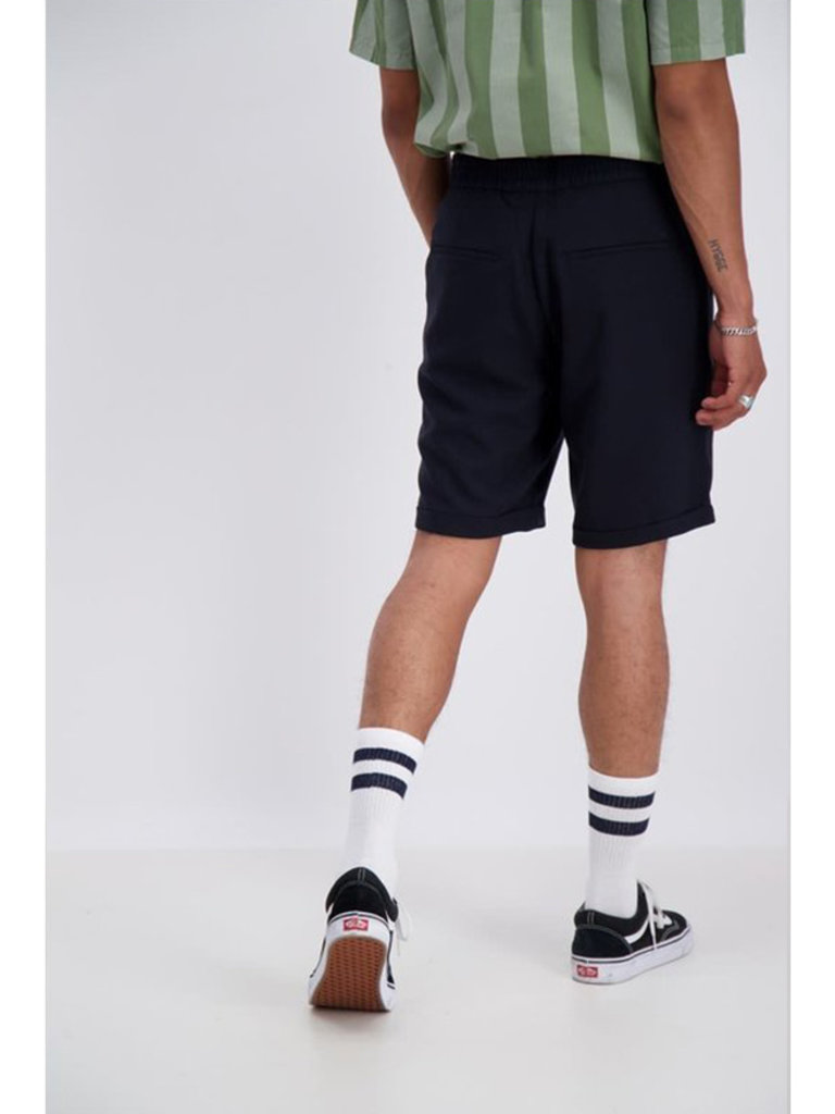 Elasticated Suiting Shorts: 60-552001US - LINDBERGH