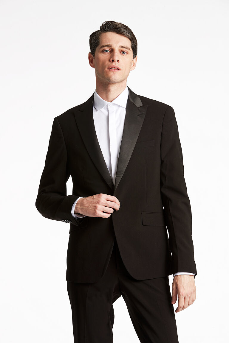 Men's Black Tuxedo 3 Piece Set 2023 Slim Fit Peaked Lapel Groom Suit Dinner  Jacket Vest Pants for Wedding at Amazon Men's Clothing store