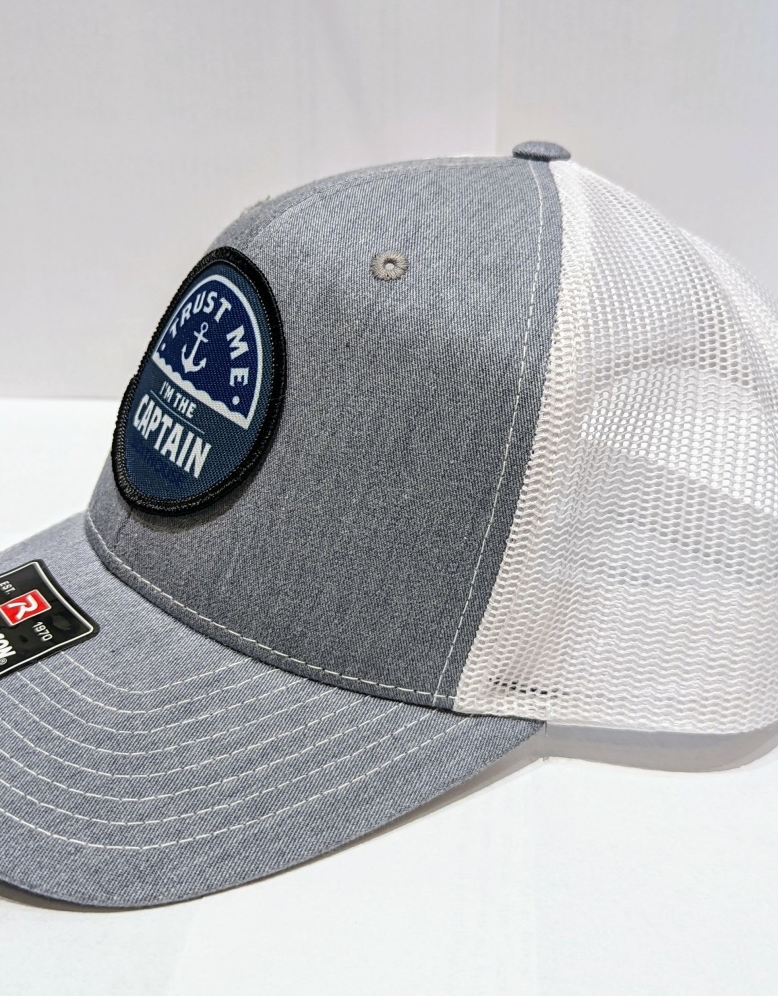 Signature Concepts - Apparel TRUST ME I'M THE CAPTAIN PATCH HAT