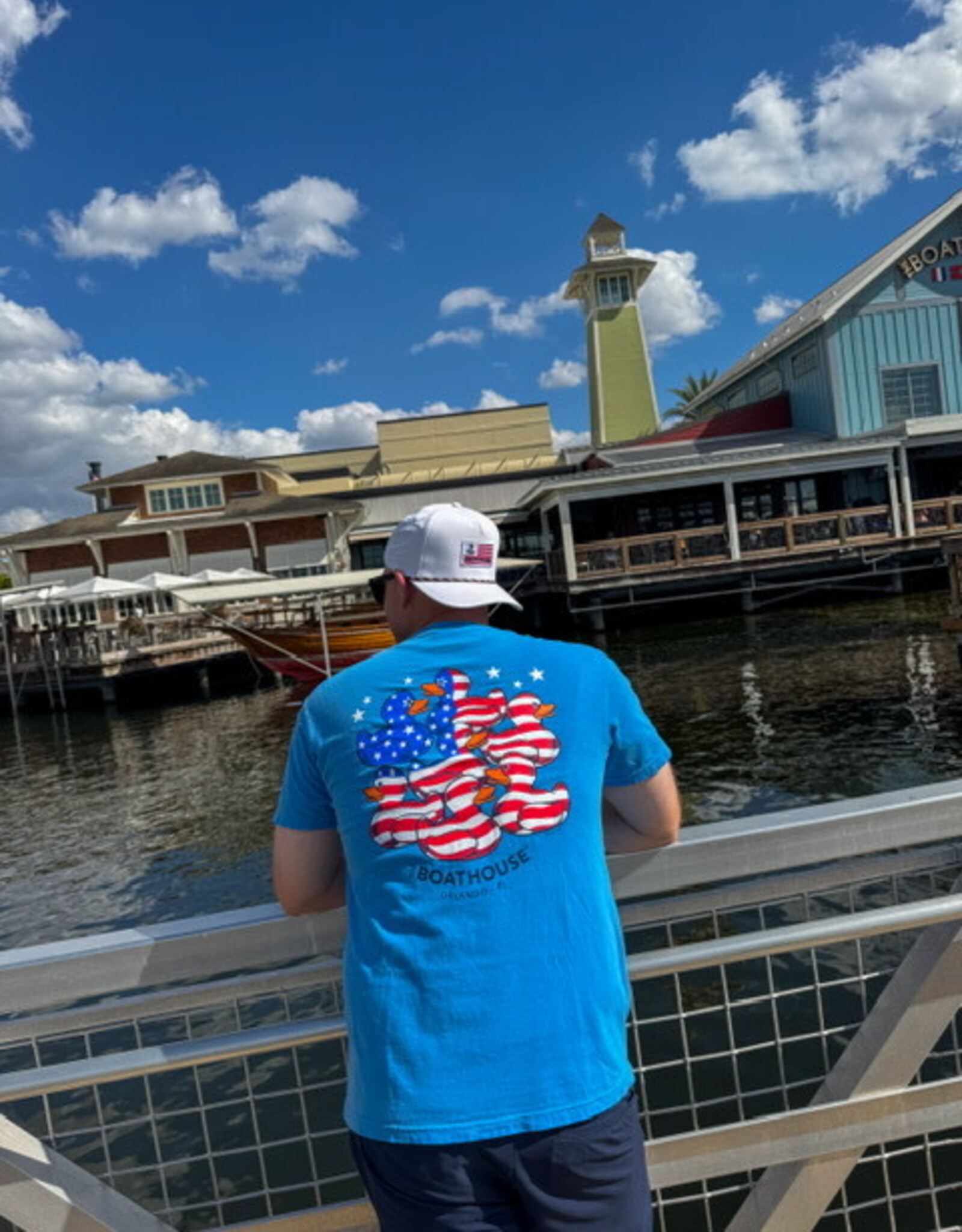 API Source FLAG DUCKS TEE