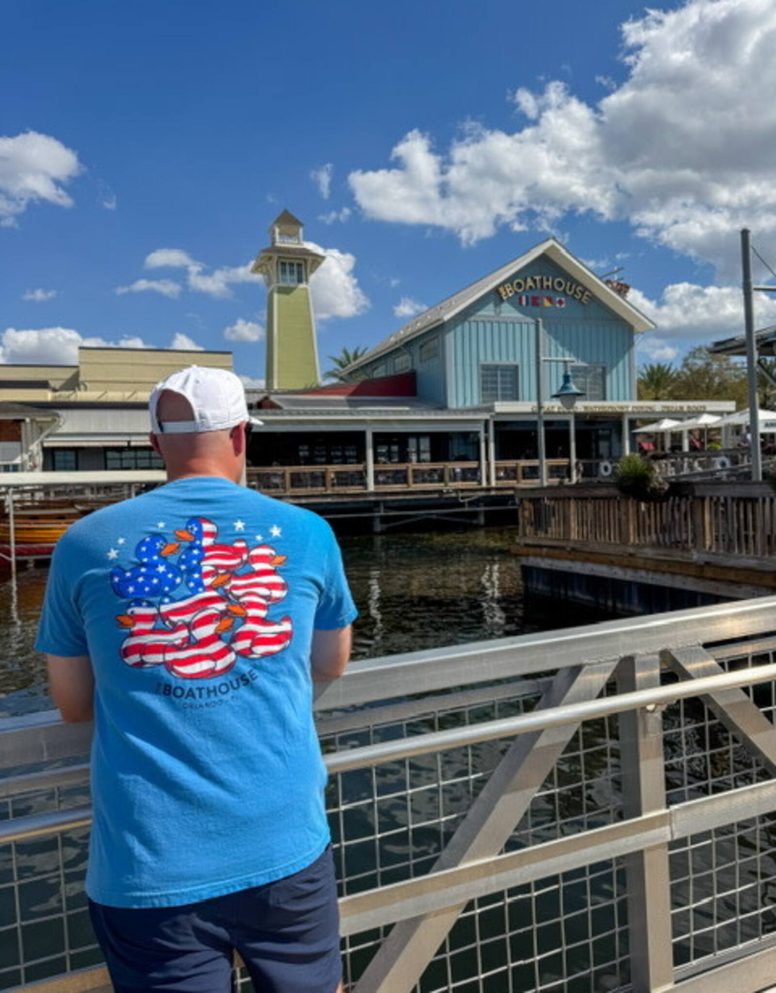 API Source FLAG DUCKS TEE