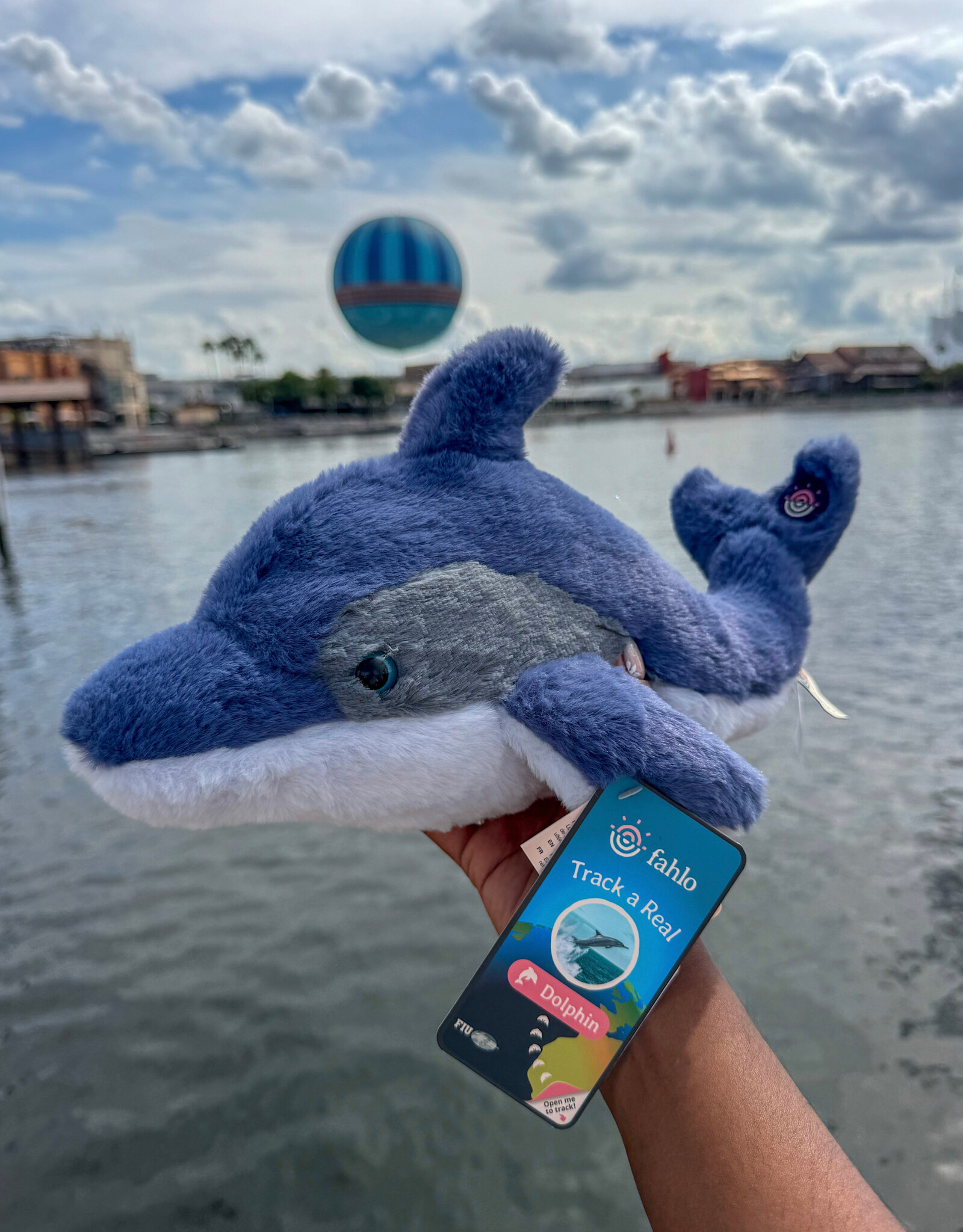 FAHLO PLUSH DOLPHIN
