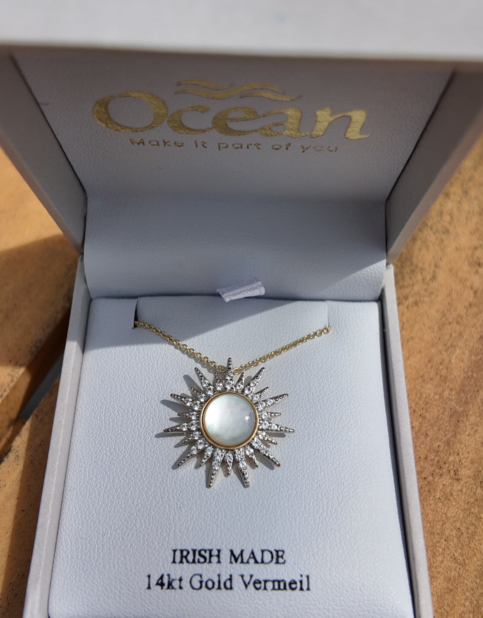 FLAIRCRAFT LIMITED SUN NECKLACE MOTHER OF PEARL 14KT GOLD