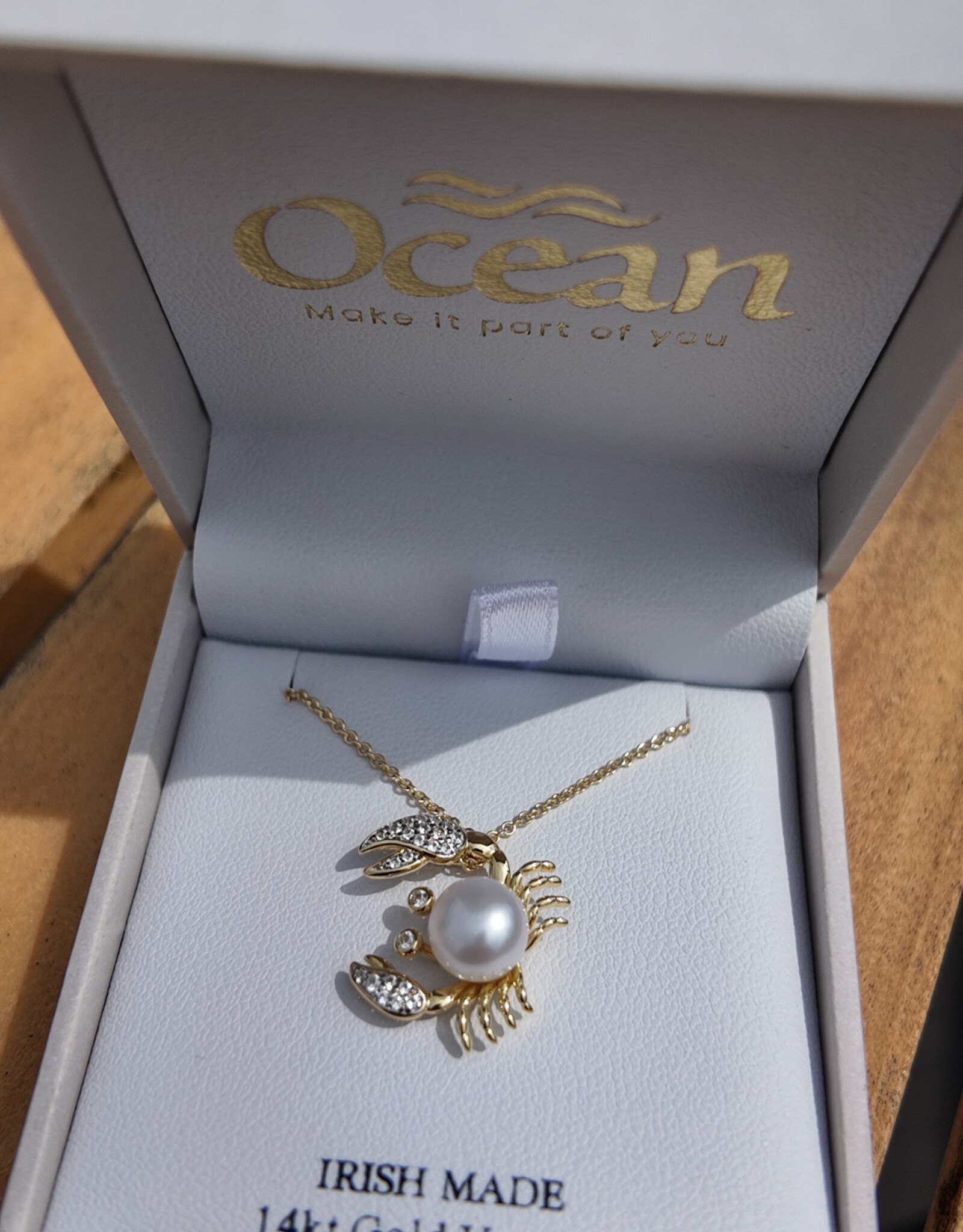 FLAIRCRAFT LIMITED PEARL CRAB NECKLACE 14KT GOLD