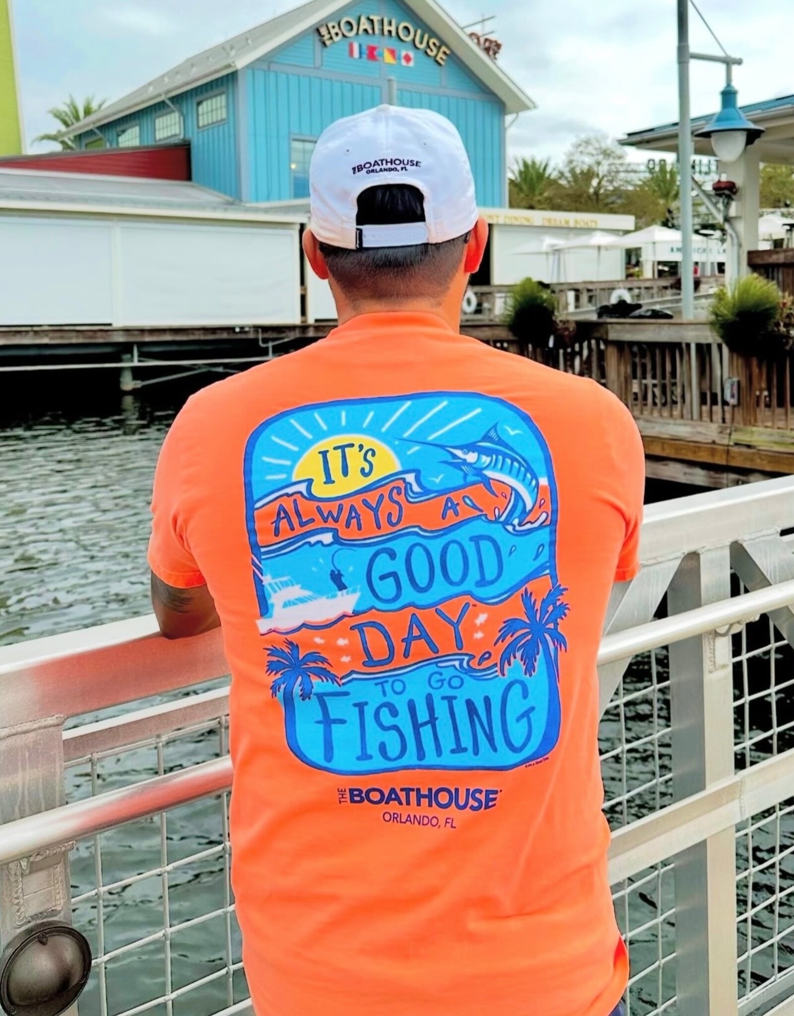 API Source GOOD DAY FISHING TEE