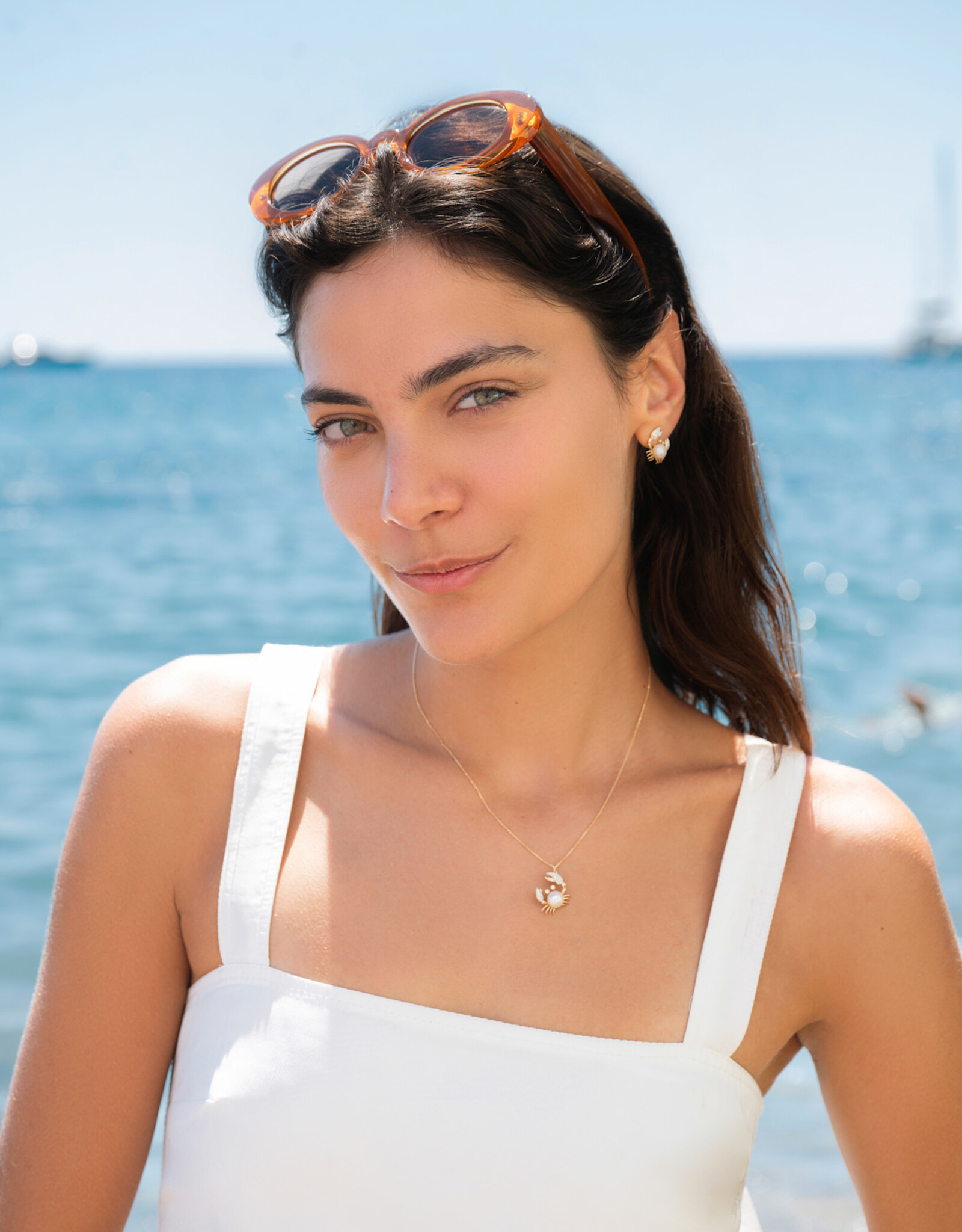 FLAIRCRAFT LIMITED PEARL CRAB NECKLACE 14KT GOLD