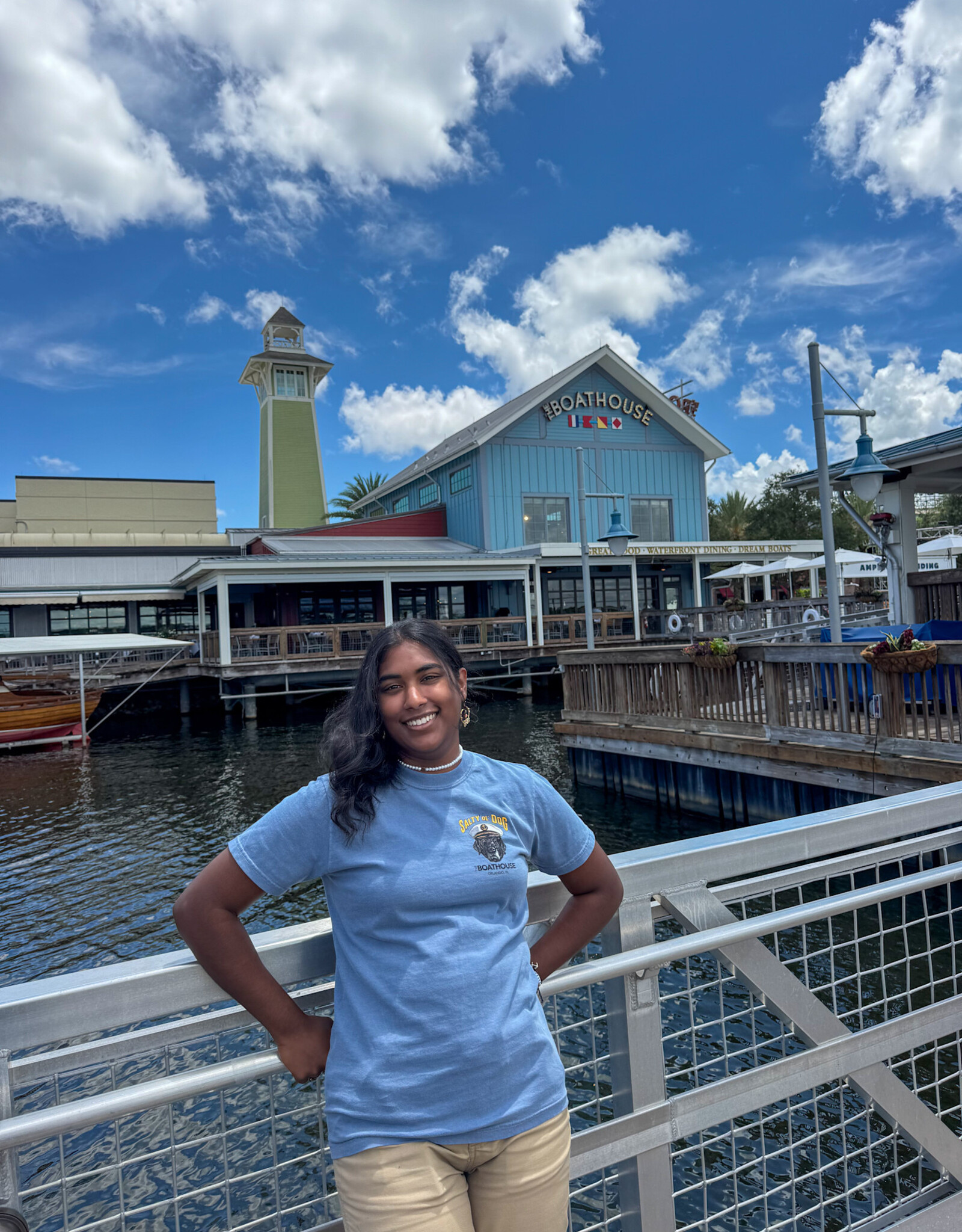 API Source SALTY DOG TEE