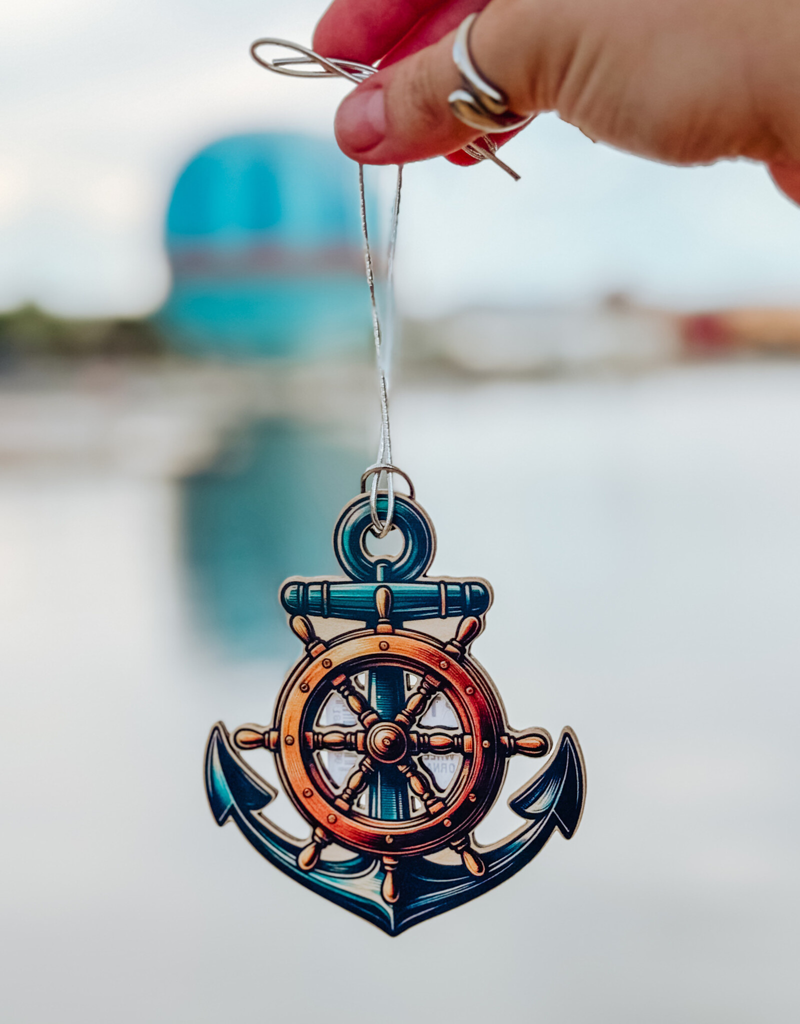 BUCKET WONDERS ANCHOR AND SHIP WHEEL WOOD ORNAMENT