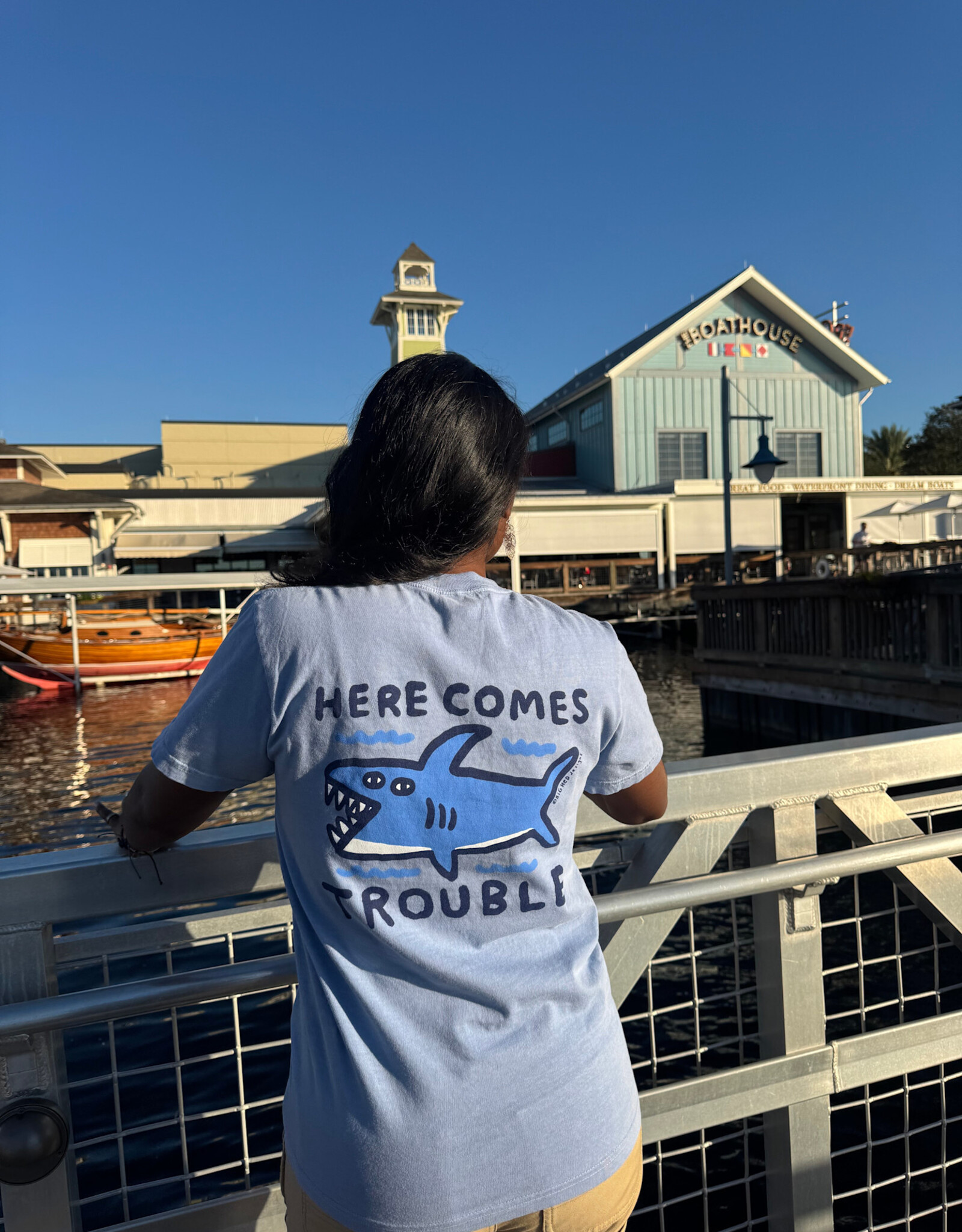 BIG HED TROUBLE SHARK TEE