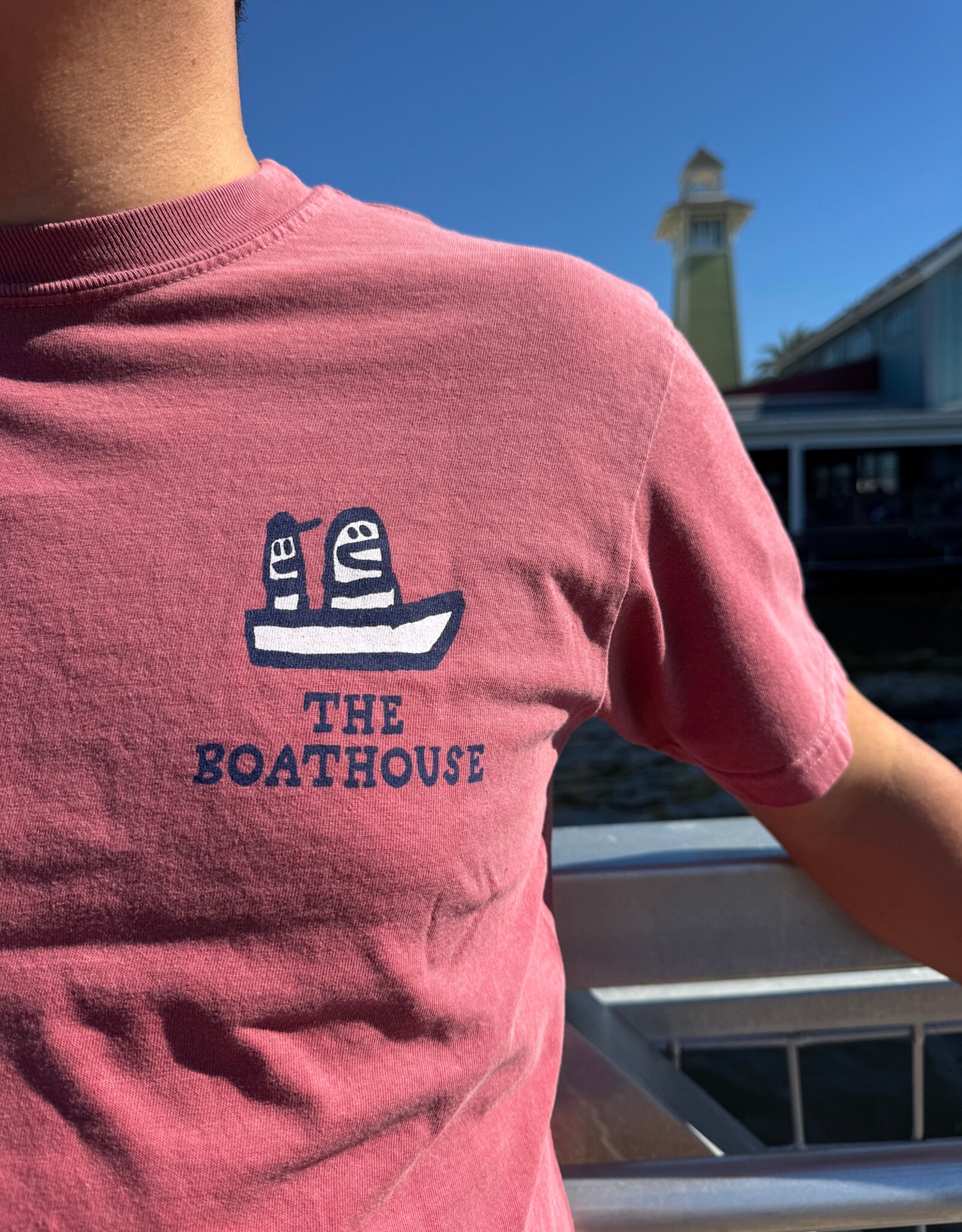 BIG HED BIGGER BOAT TEE