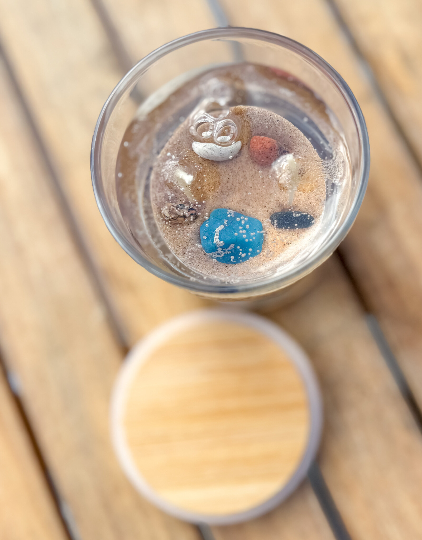 DEVONIAN COAST LAKE MICHIGAN DOUBLE WICK GEL CANDLE 8OZ