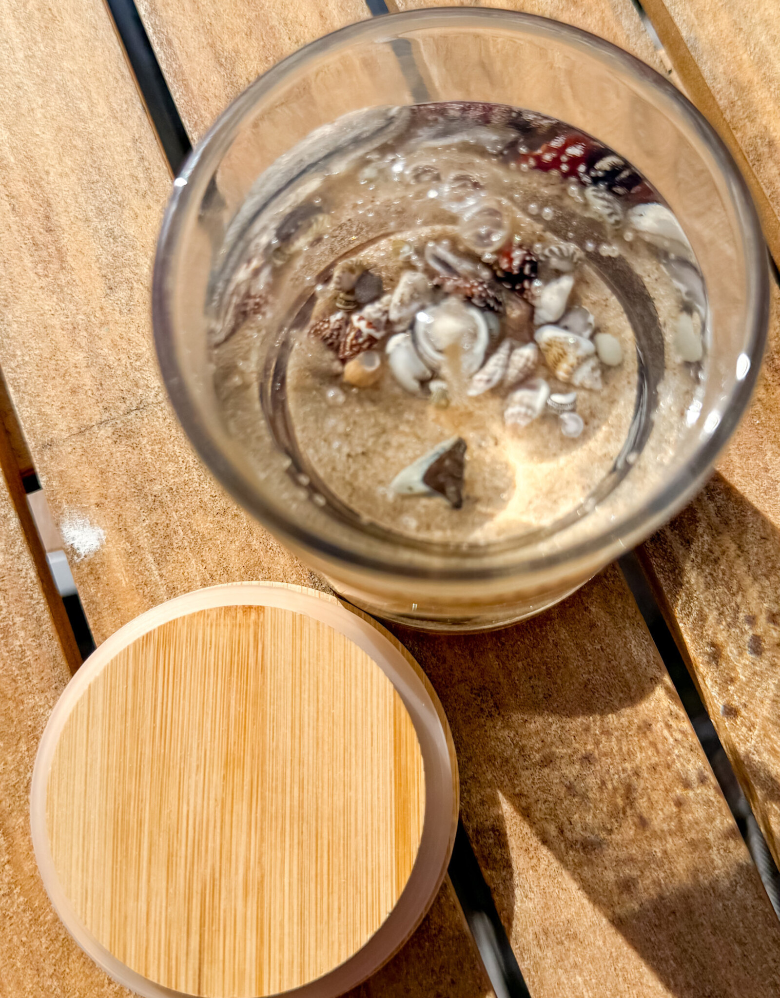 DEVONIAN COAST SHARK TOOTH GEL CANDLE 6OZ