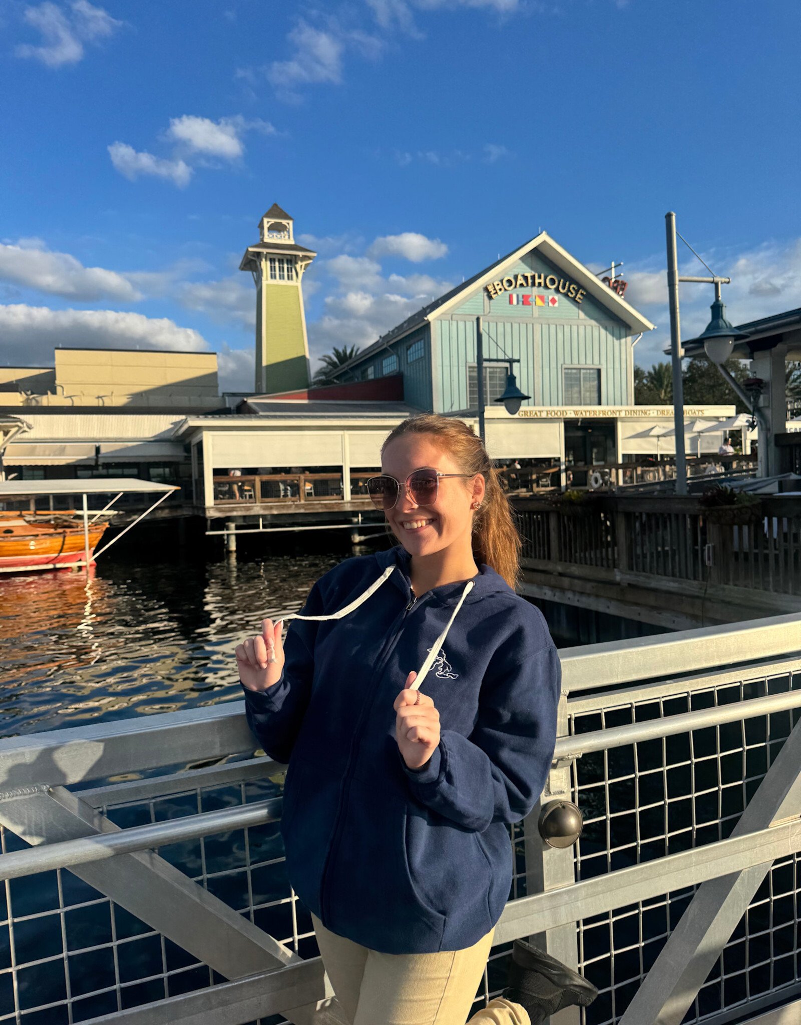 The Idea Girl GREAT LAKES FULL ZIP HOODIE