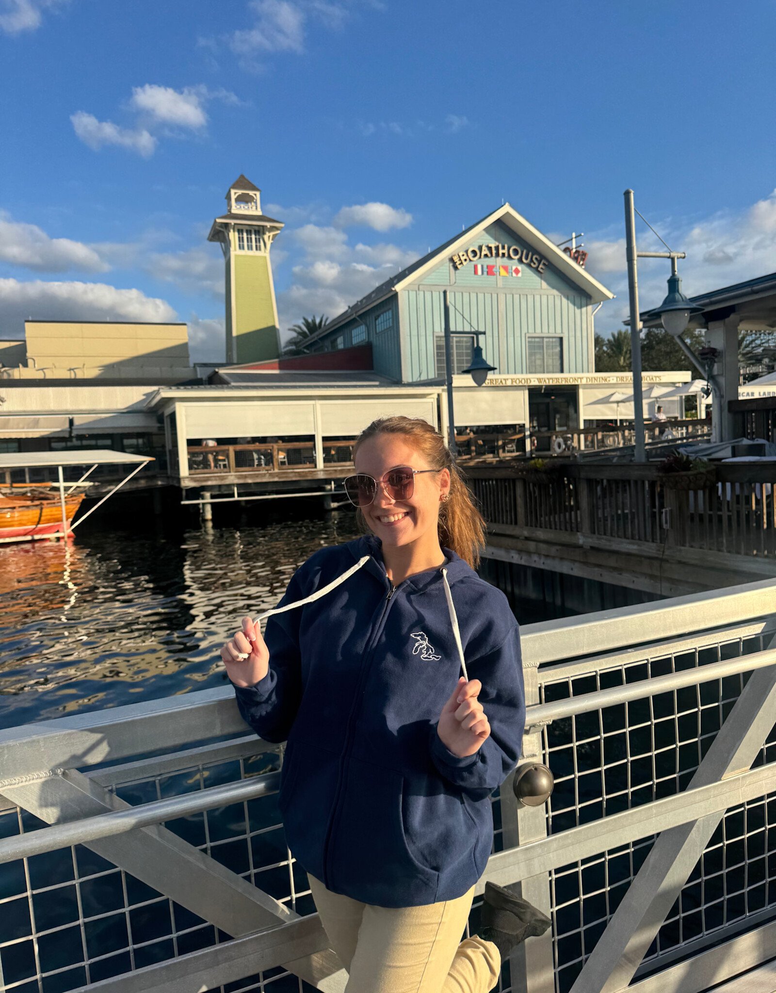 The Idea Girl GREAT LAKES FULL ZIP HOODIE