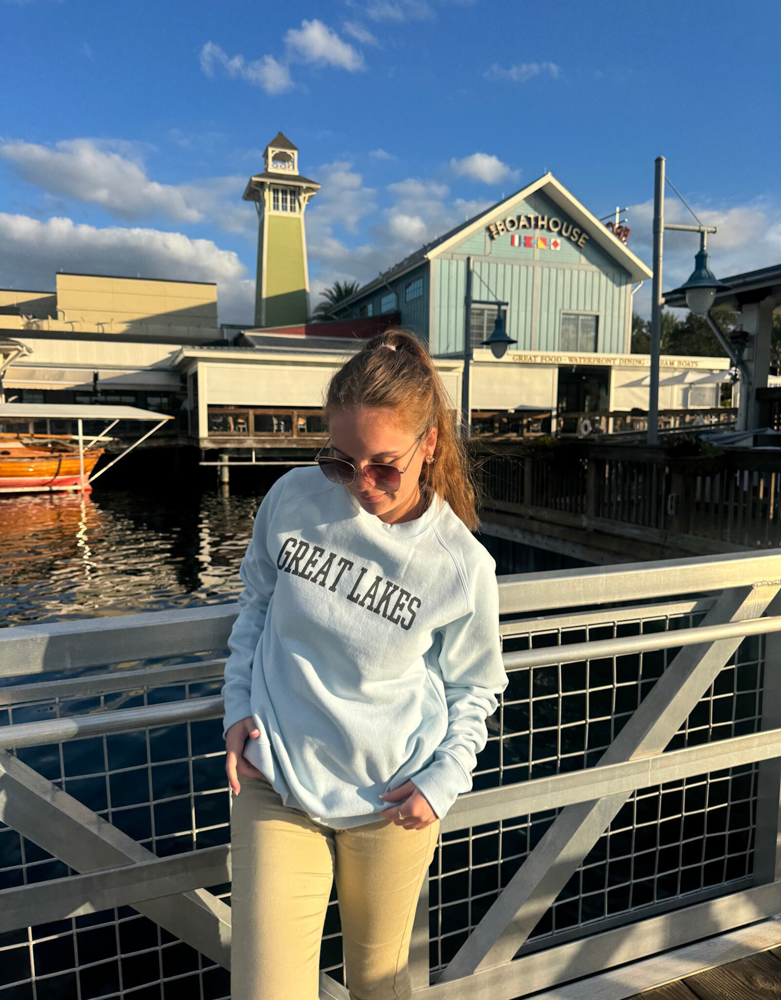 The Idea Girl GREAT LAKES CREWNECK