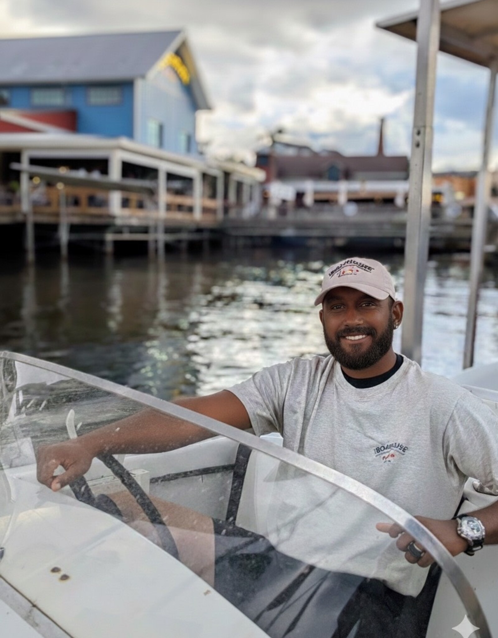 The Idea Girl BOATHOUSE SUSTAINABLE TEE