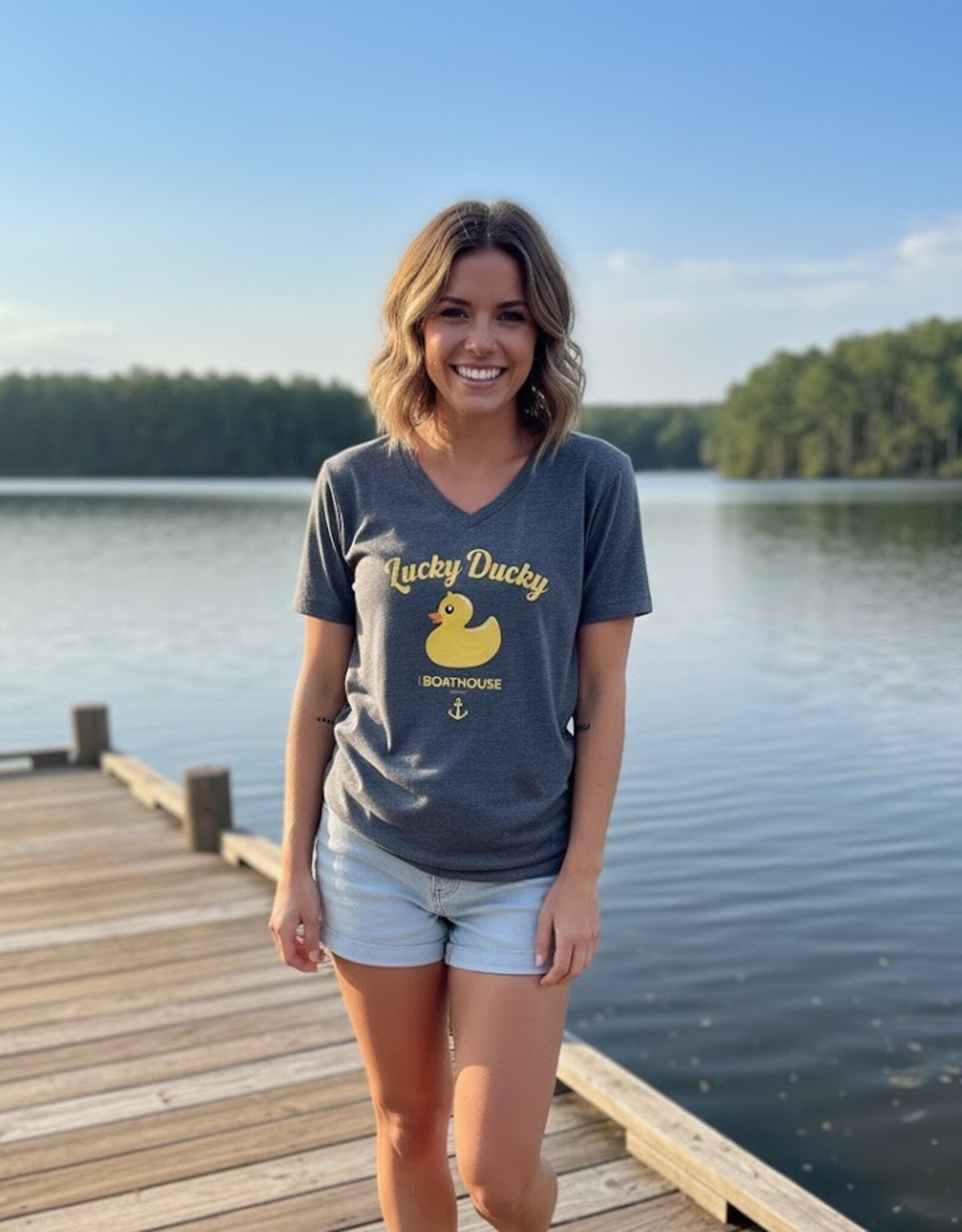 The Idea Girl LUCKY DUCK V NECK - WOMENS