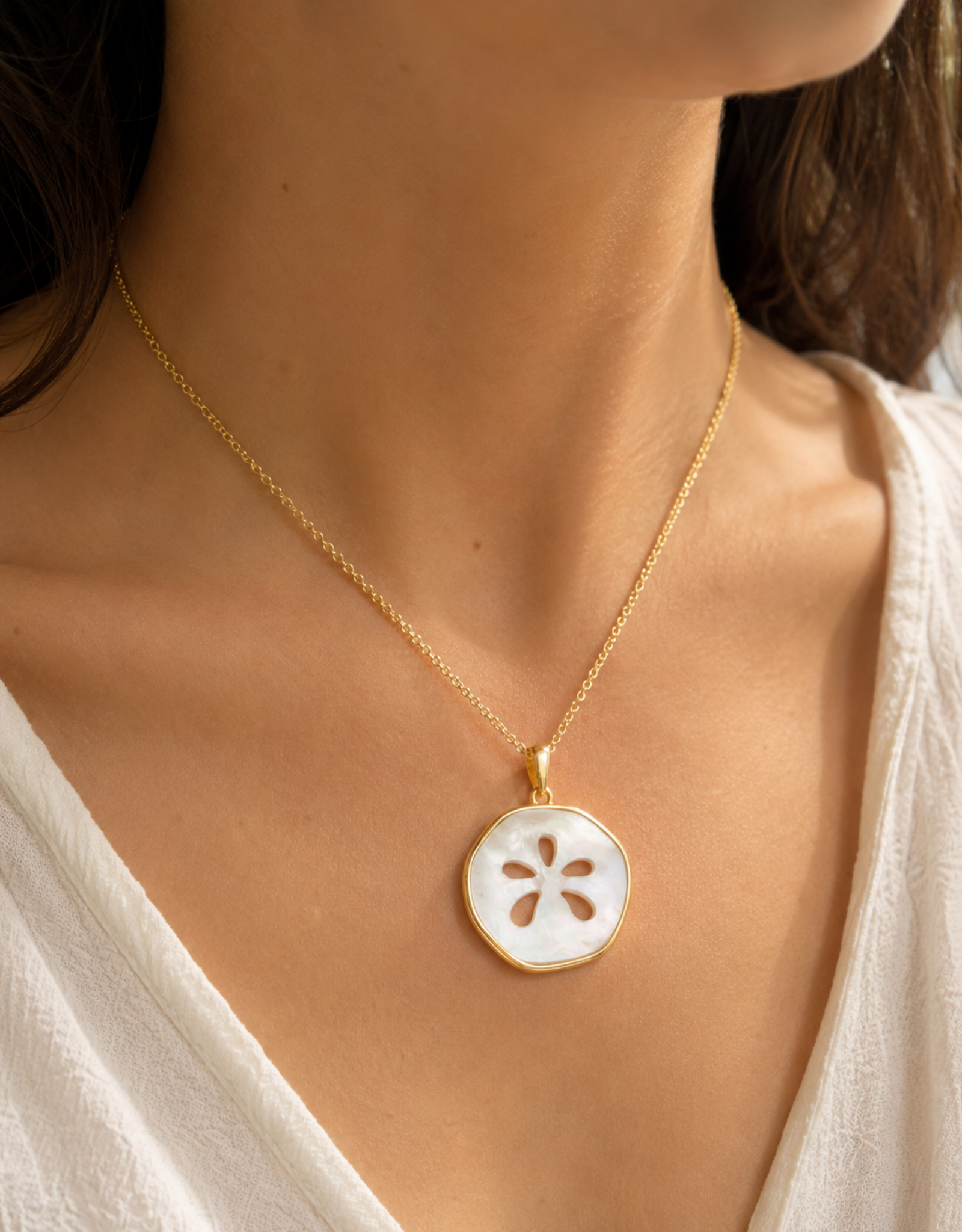 FLAIRCRAFT LIMITED SAND DOLLAR NECKLACE 14KT GOLD