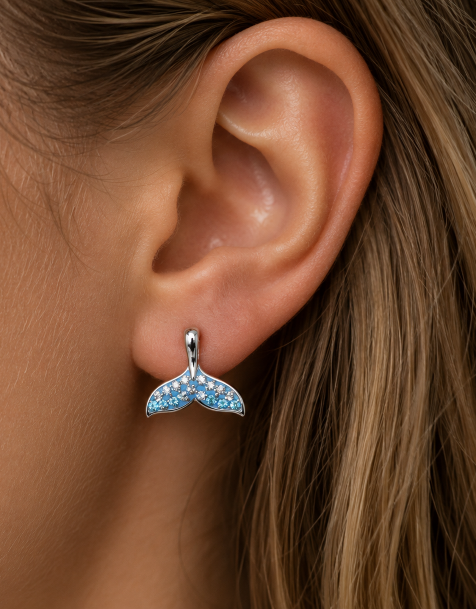 FLAIRCRAFT LIMITED WHALE TALE STUD EARRINGS SILVER