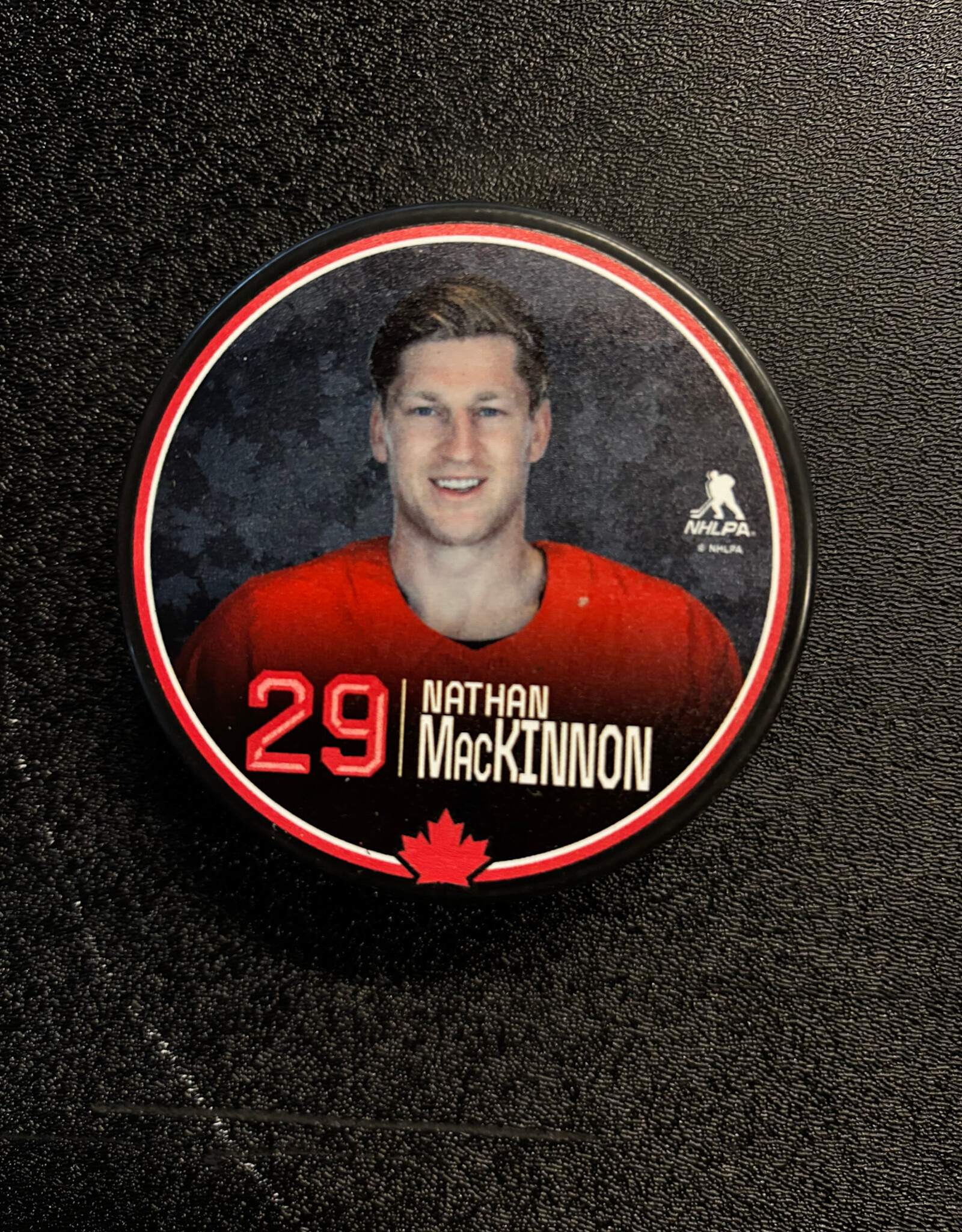 Rondelle Nathan MacKinnon Team Canada