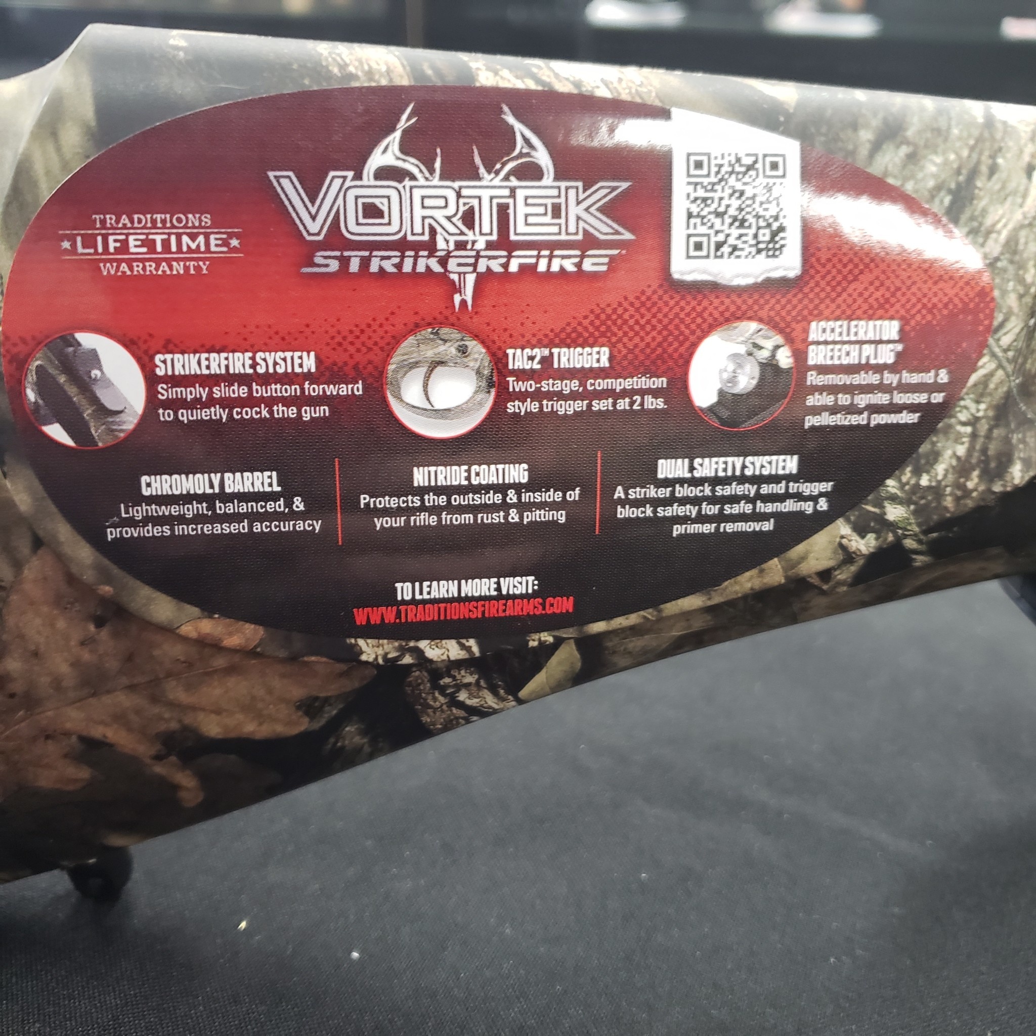 Traditions Vortek StrikerFire Syn.  Mossy Oak Break Up Country Camo - No Sights/.50 cal / 28" Nitride/44"/5