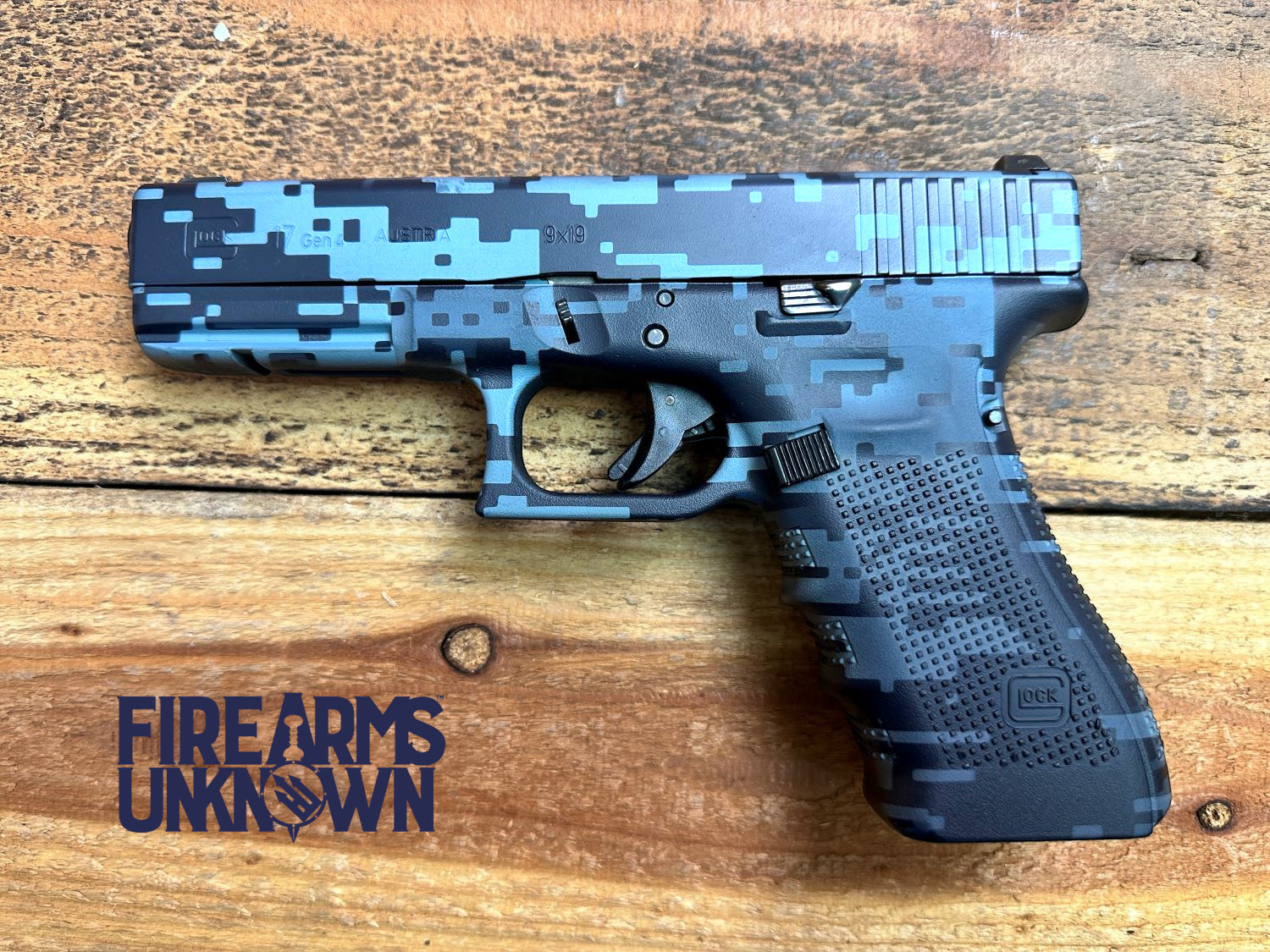 Glock G17 GEN 4 Police trade-In (USED) Cerakote Digital Camouflage Pistol