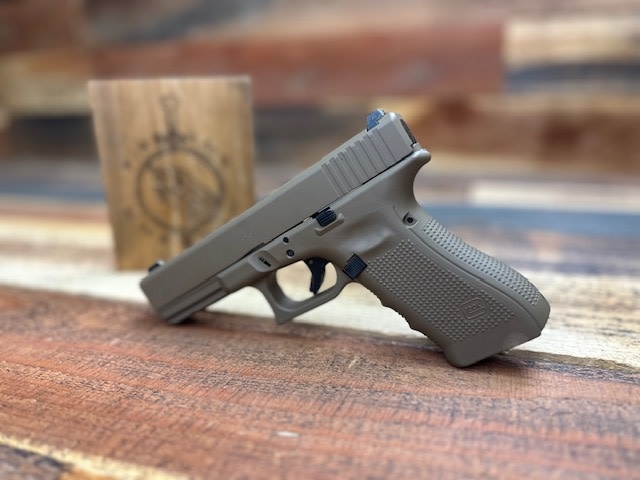 Glock 17 Gen4 Police Trade-In (USED) FDE H-265