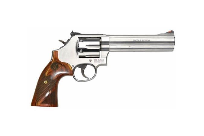 Smith & Wesson 686 Plus Deluxe 357MAG/38 SPL+P 6" SS/WOOD 7RD Revolver